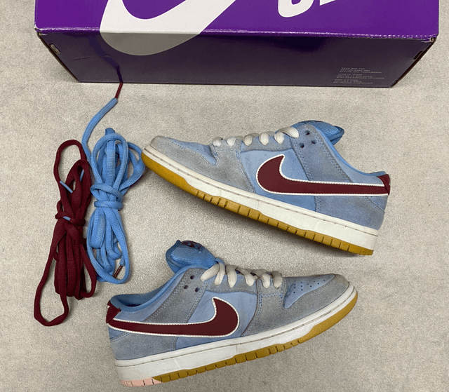 Nike SB Dunk Low Philadelphia Phillies (Taille 38.5)