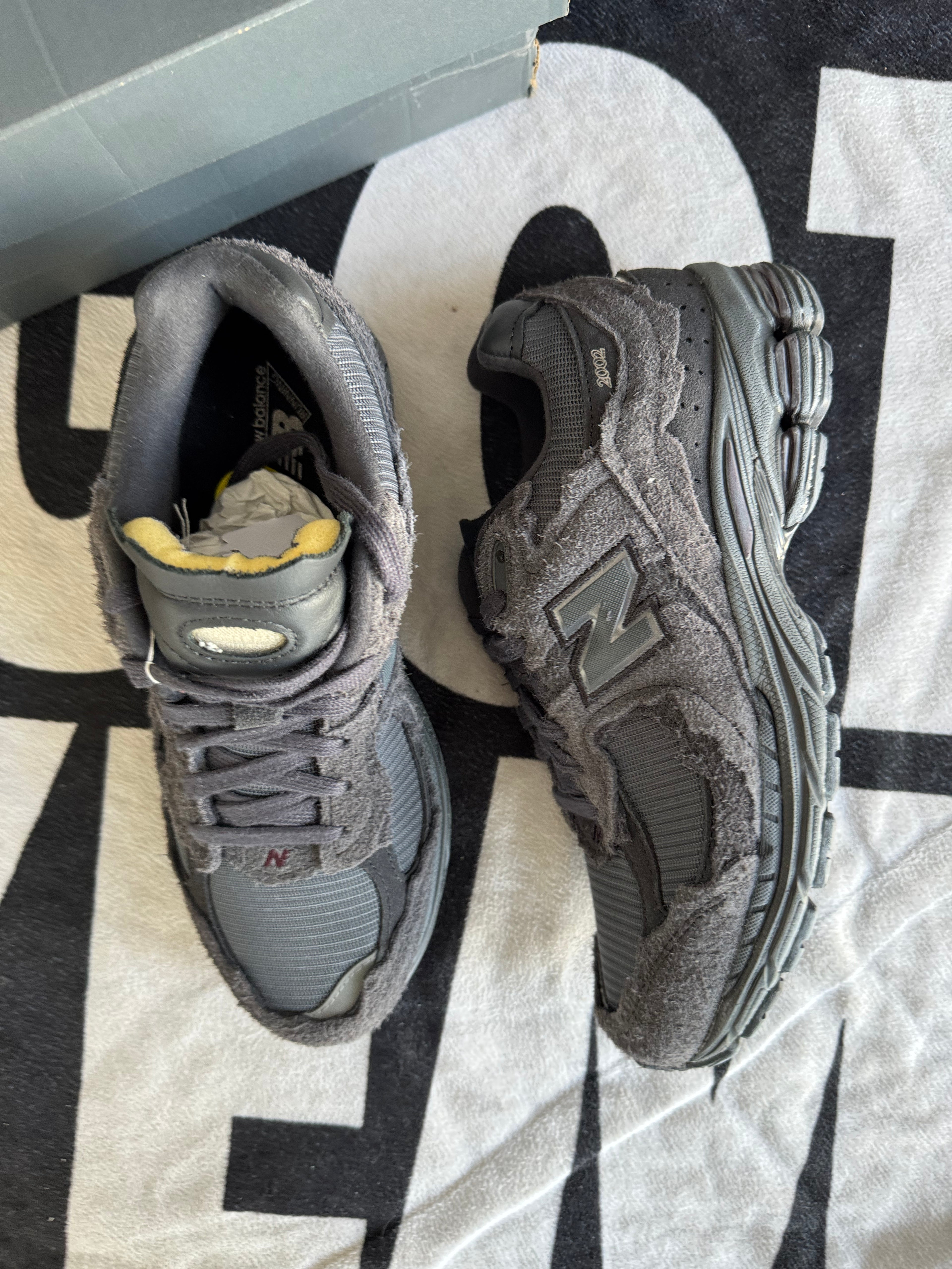 New Balance 2002R Protection Pack Phantom (Taille 40)