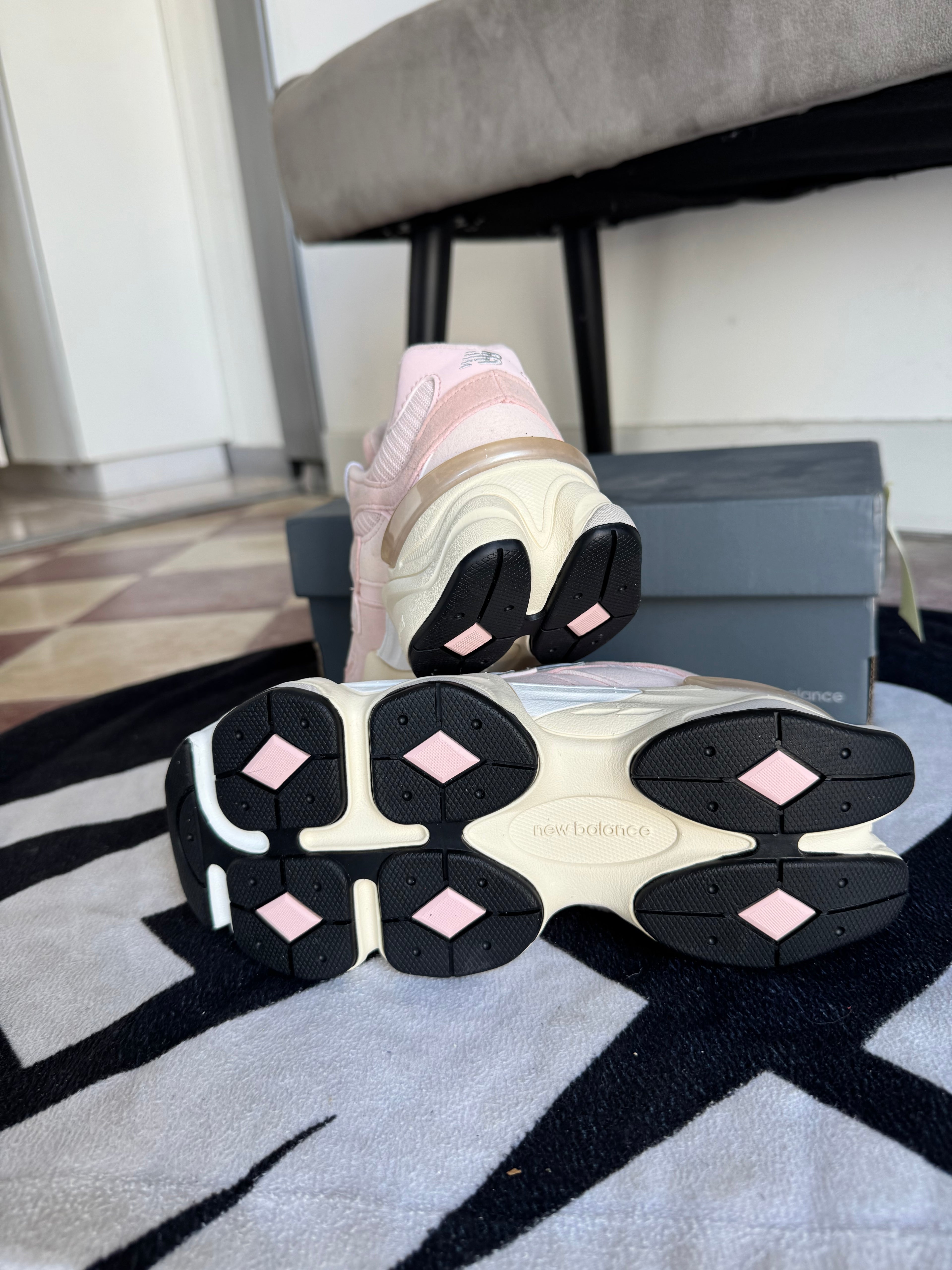 New Balance 9060 Pink Haze GS (Taille 36)