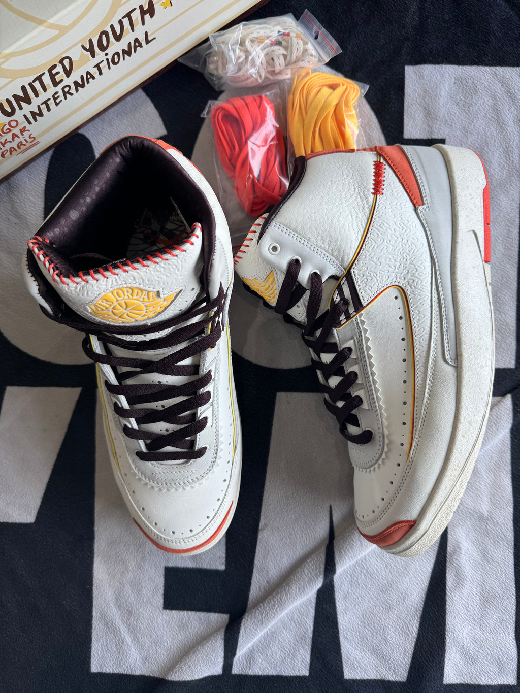Jordan 2  Maison Chateau Rouge (Taille 45.5)