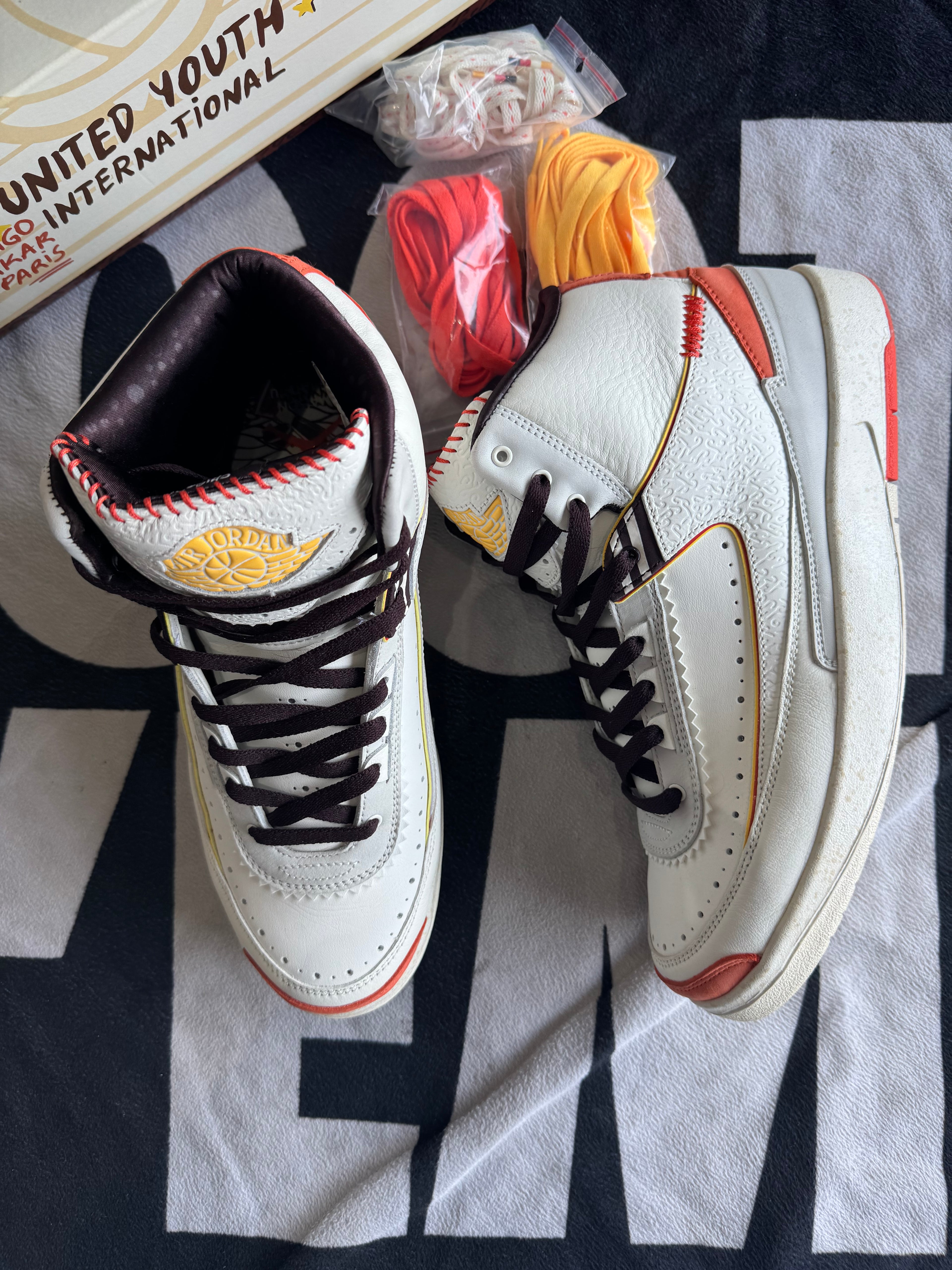 Jordan 2  Maison Chateau Rouge (Taille 45.5)