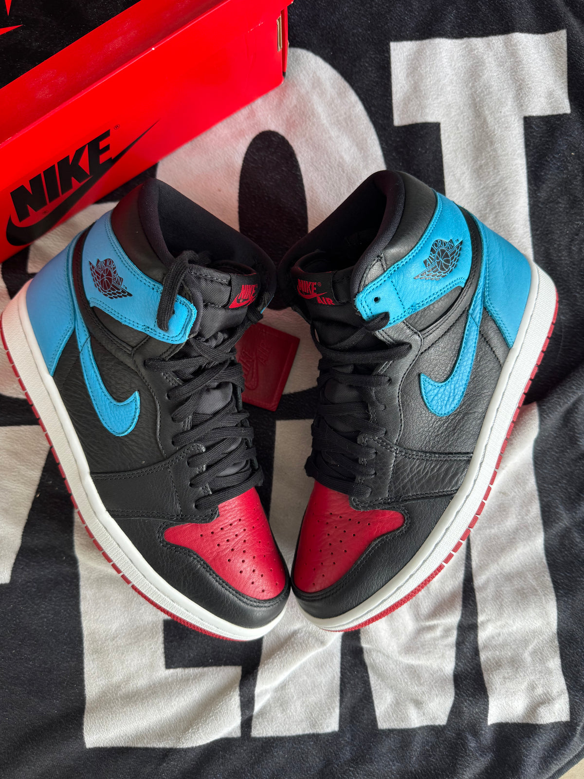 Jordan 1 High UNC To Chicago (Taille 42)