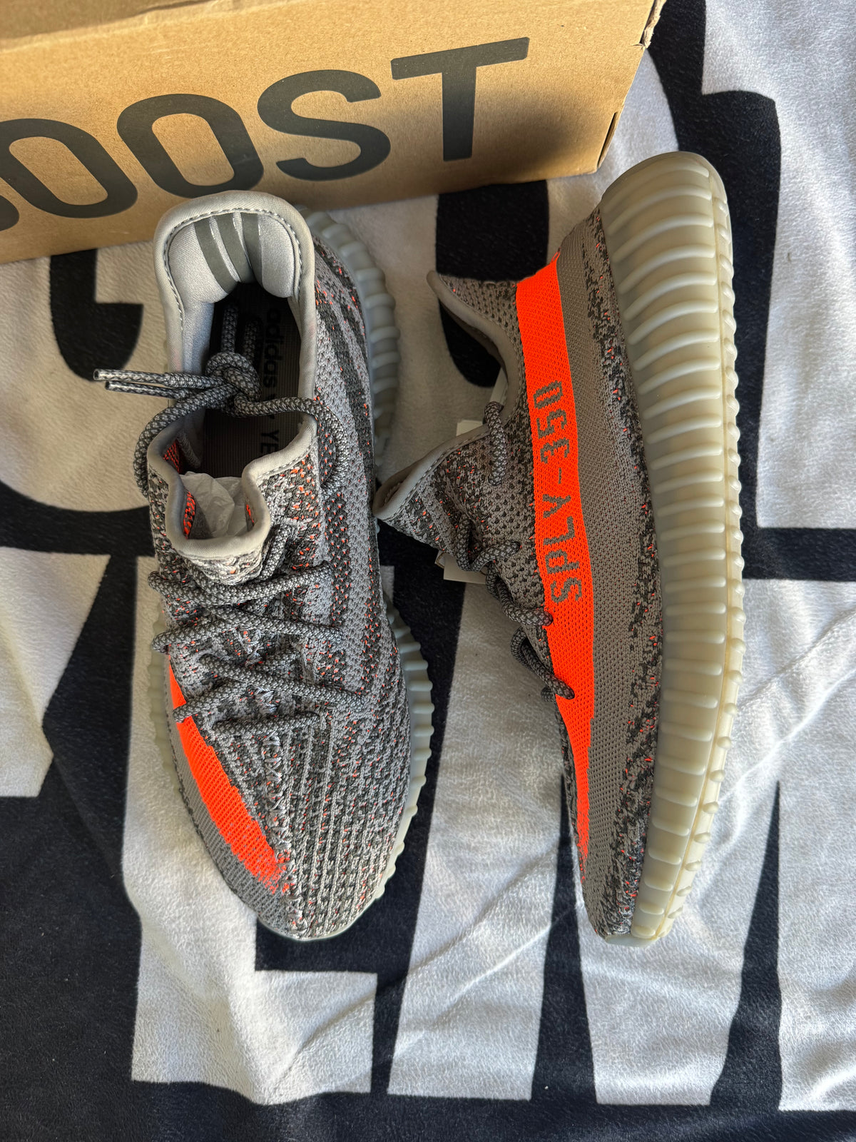 adidas Yeezy Boost 350 V2 Beluga Reflective (Taille 44 2/3)