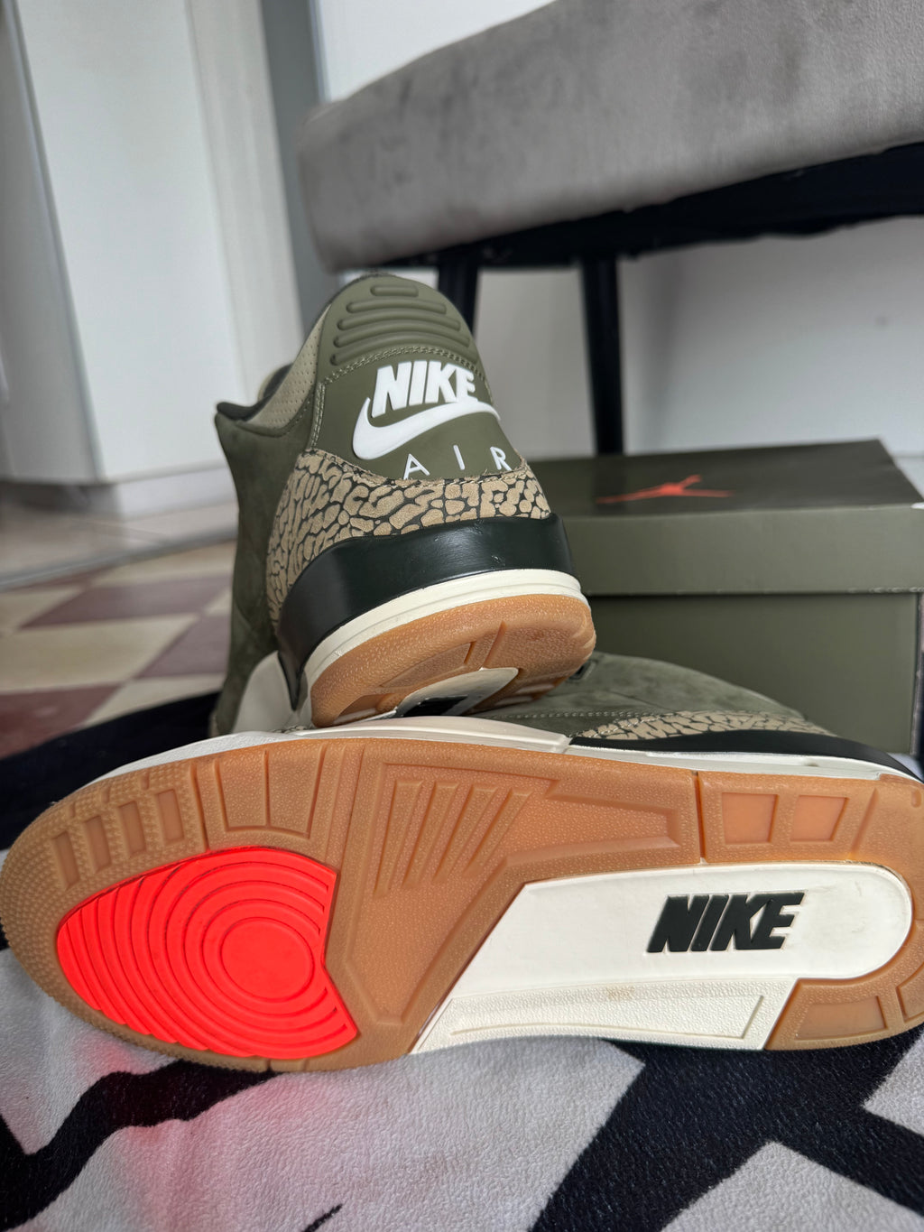 Jordan 3 Family Affair (Taille 47)