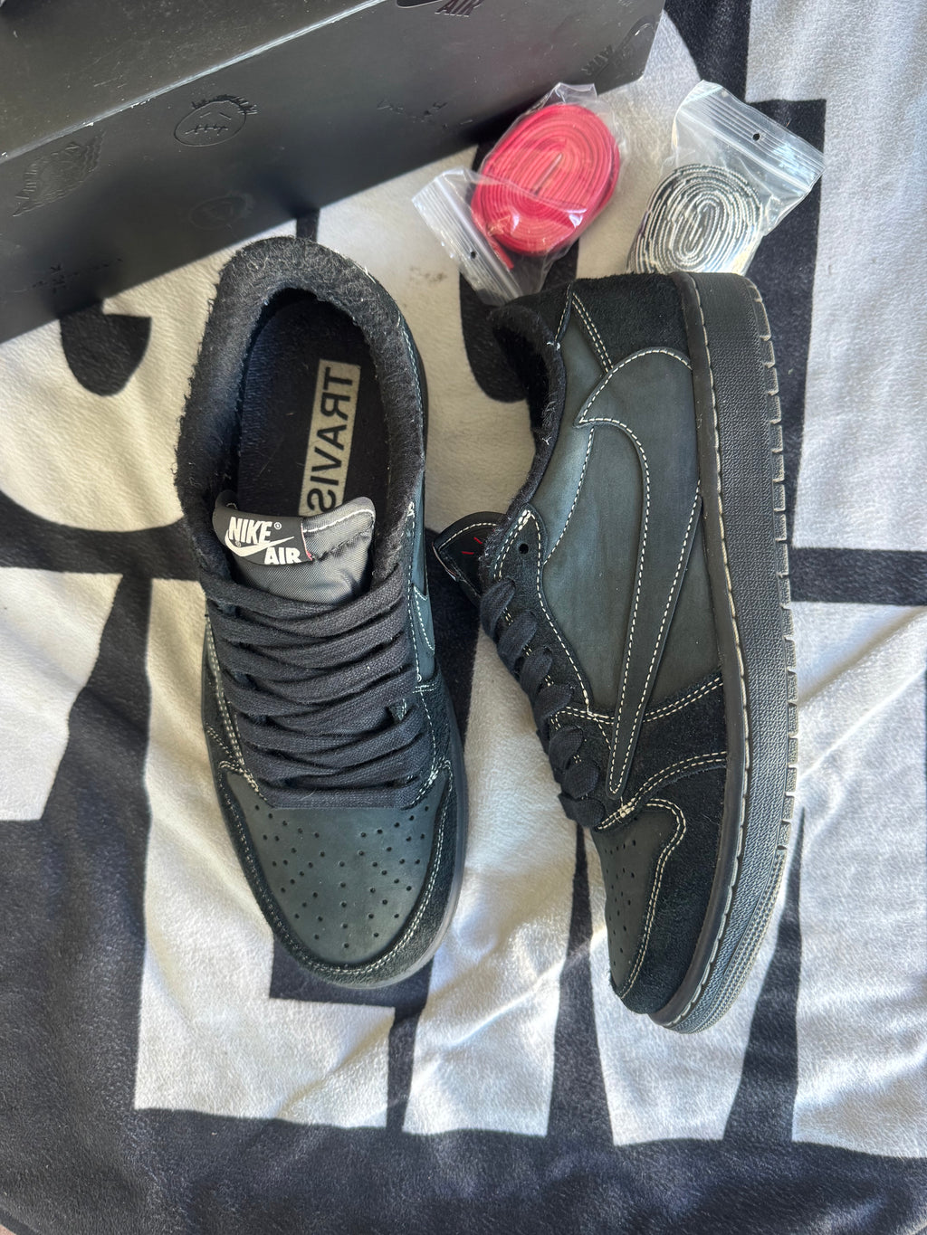 Jordan 1 Low Travis Scott Black Phantom (Taille 44)