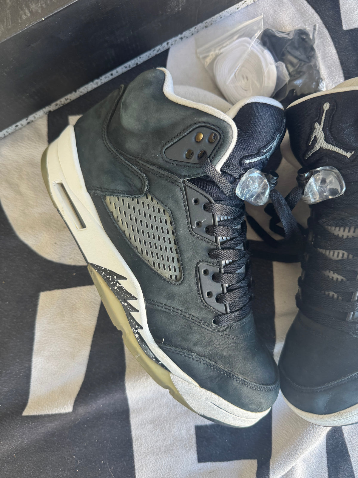Jordan 5 Moonlight 2021 (Taille 42)
