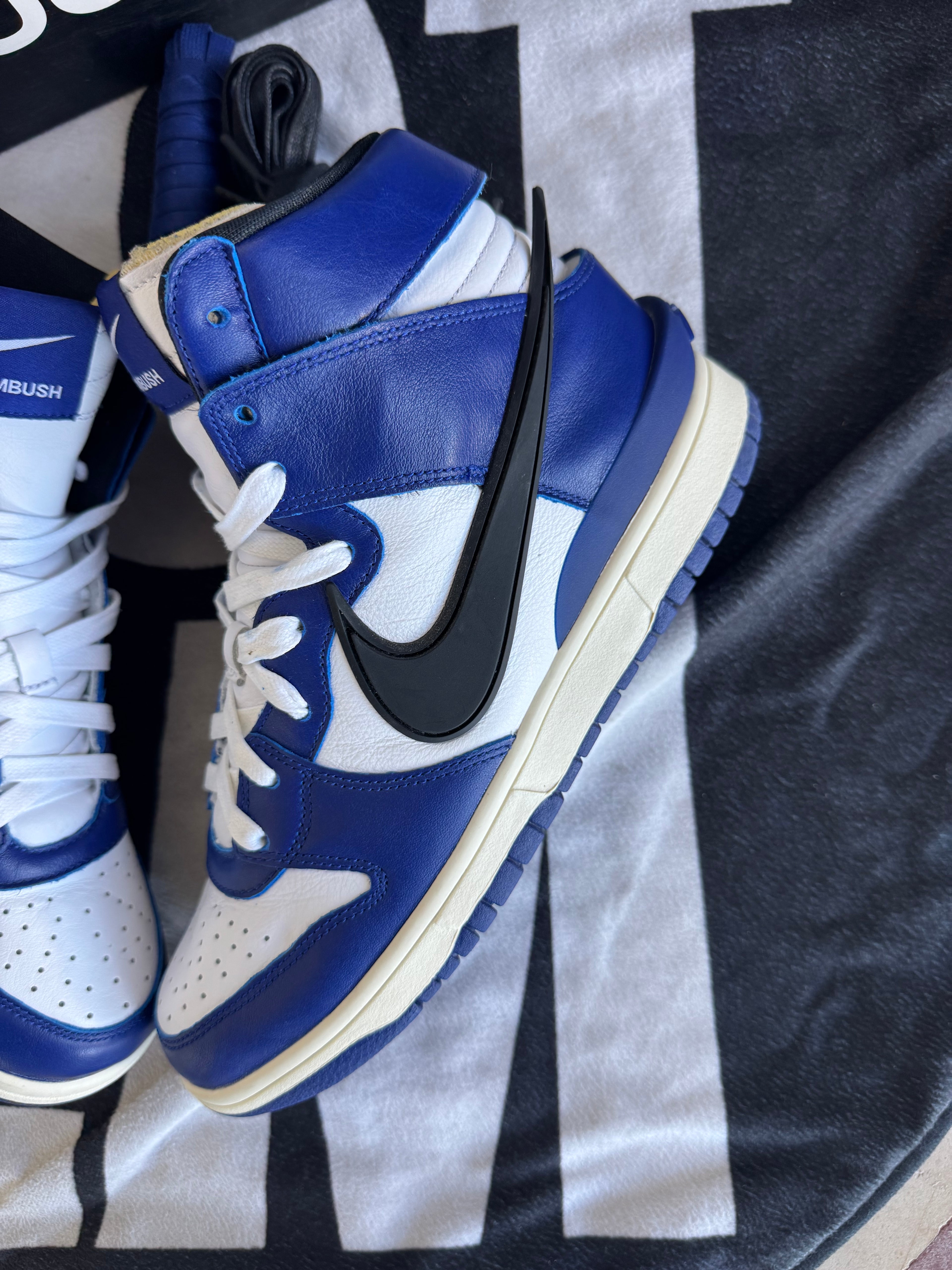 Nike Dunk High AMBUSH Deep Royal (Taille 42)