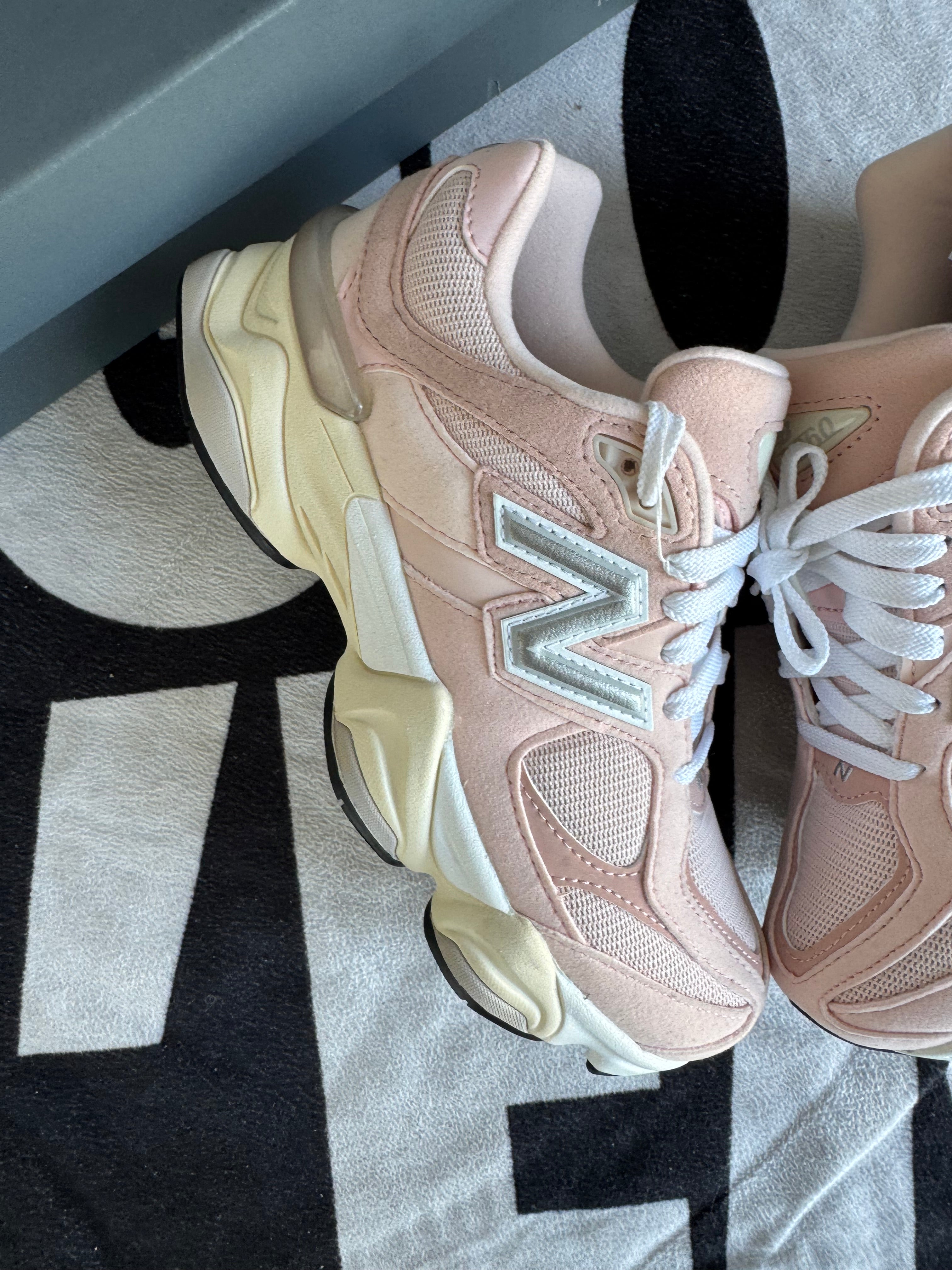 New Balance 9060 Pink Haze GS (Taille 36)