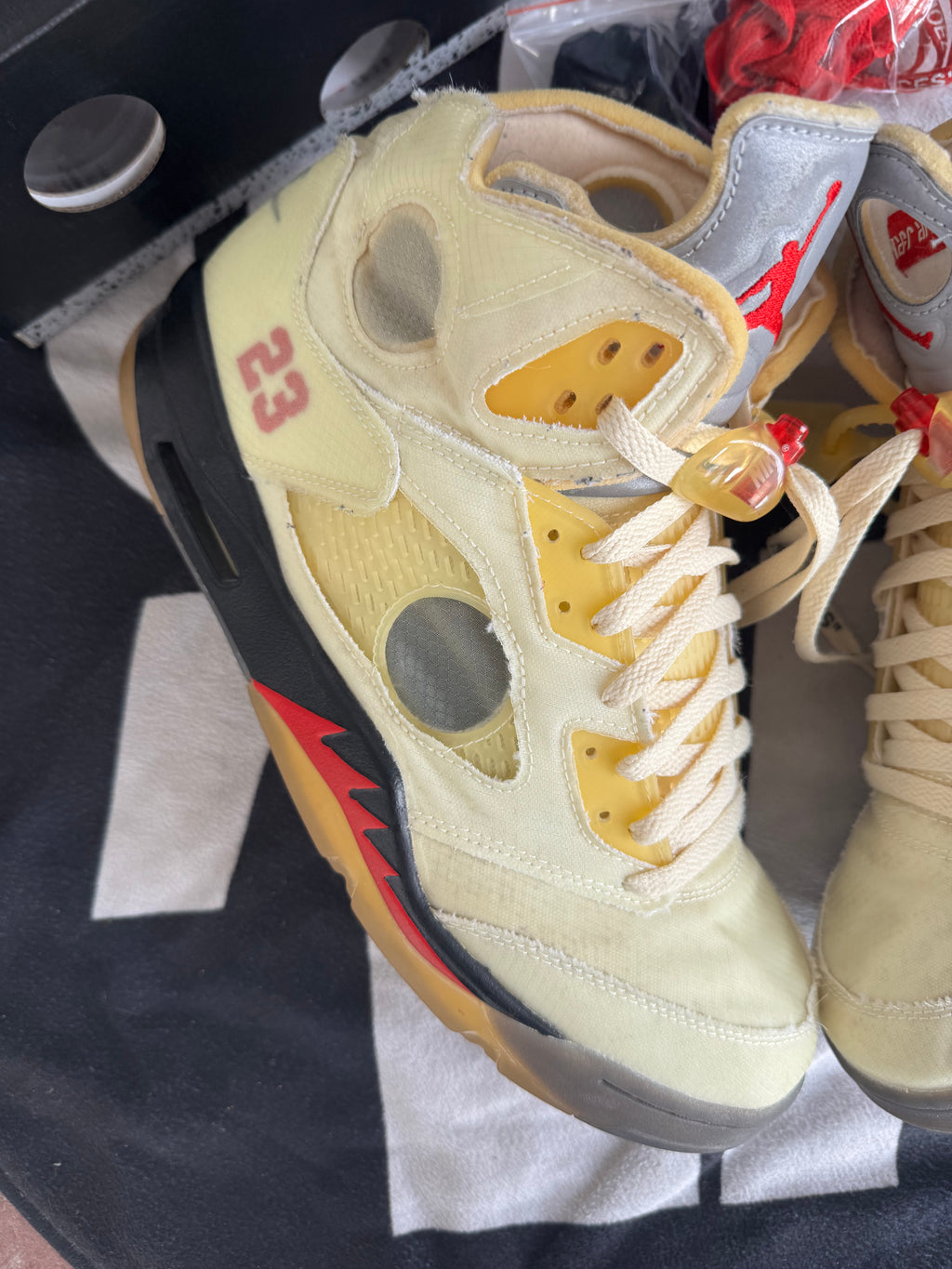 Jordan 5 Off-White Sail (Taille 47.5)