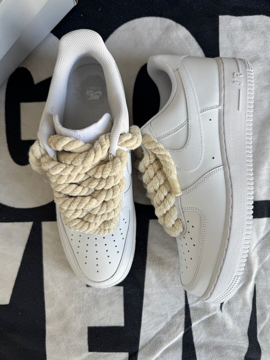 Air Force One White Big Laces Beige (Taille 44)
