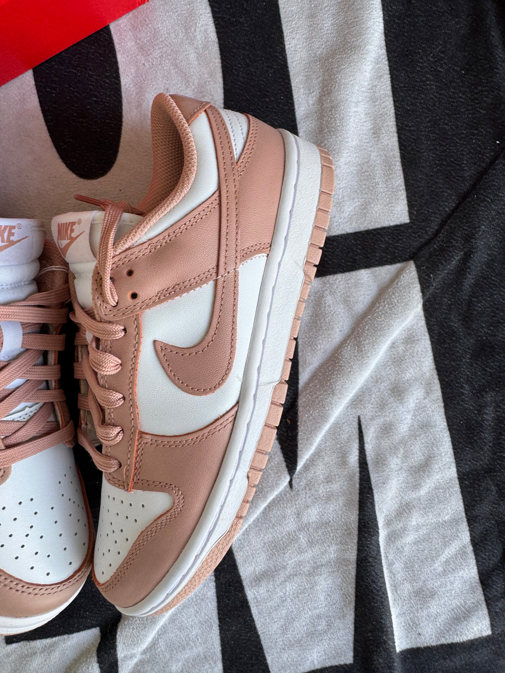 Nike Dunk Low Rose Whisper (Taille 38.5)