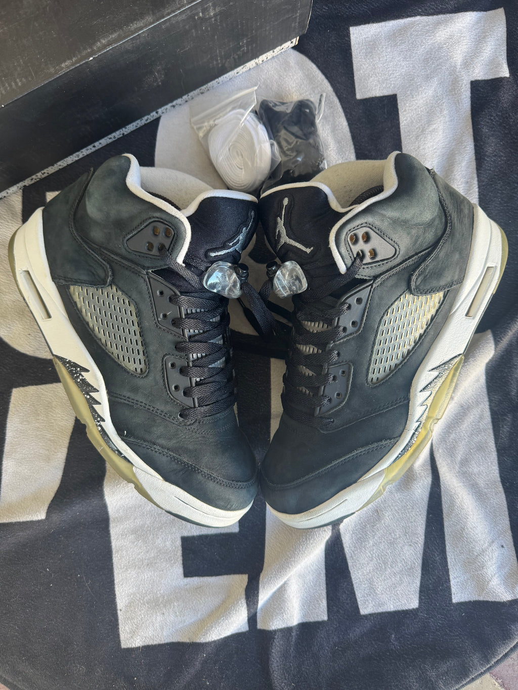 Jordan 5 Moonlight 2021 (Taille 42)