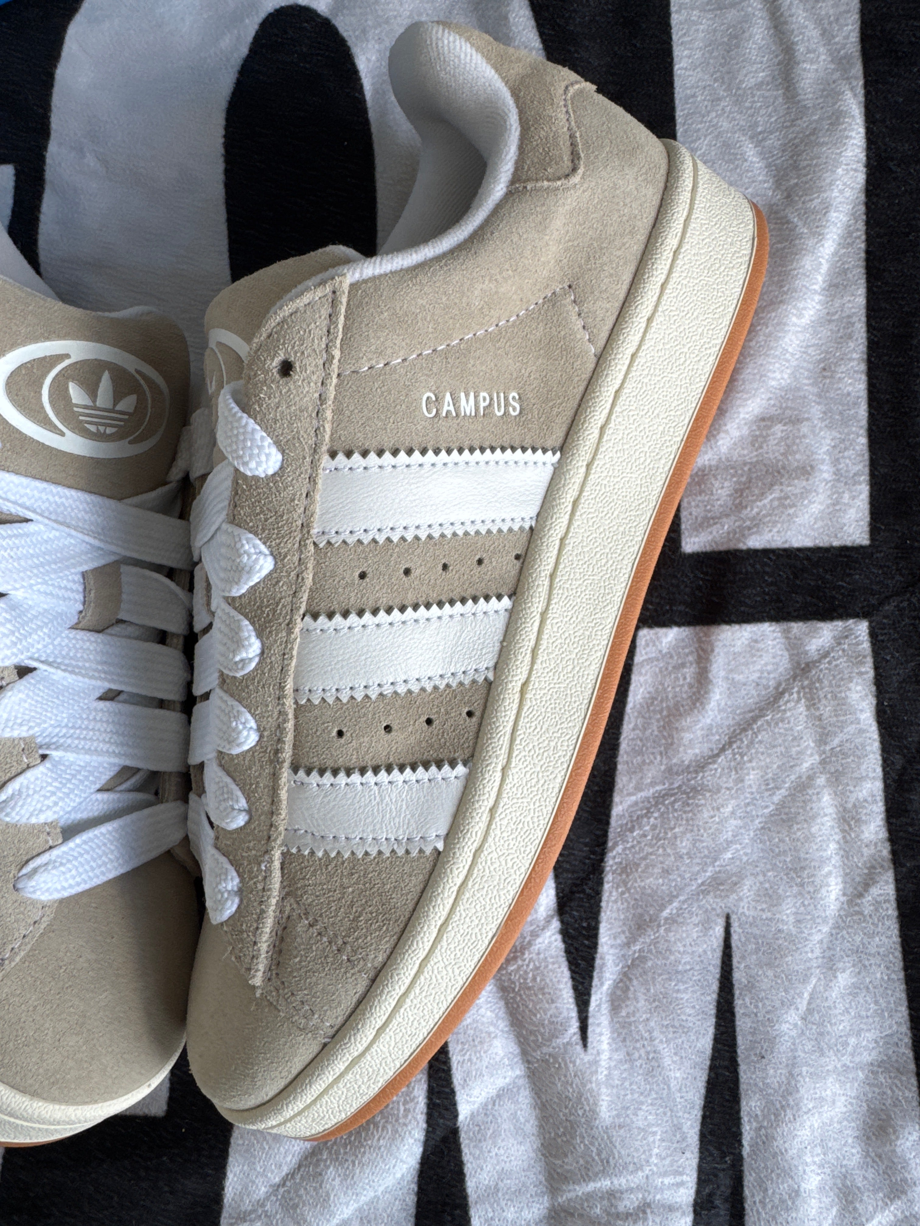 Adidas Campus 00s Blanch Cargo (Taille 42)