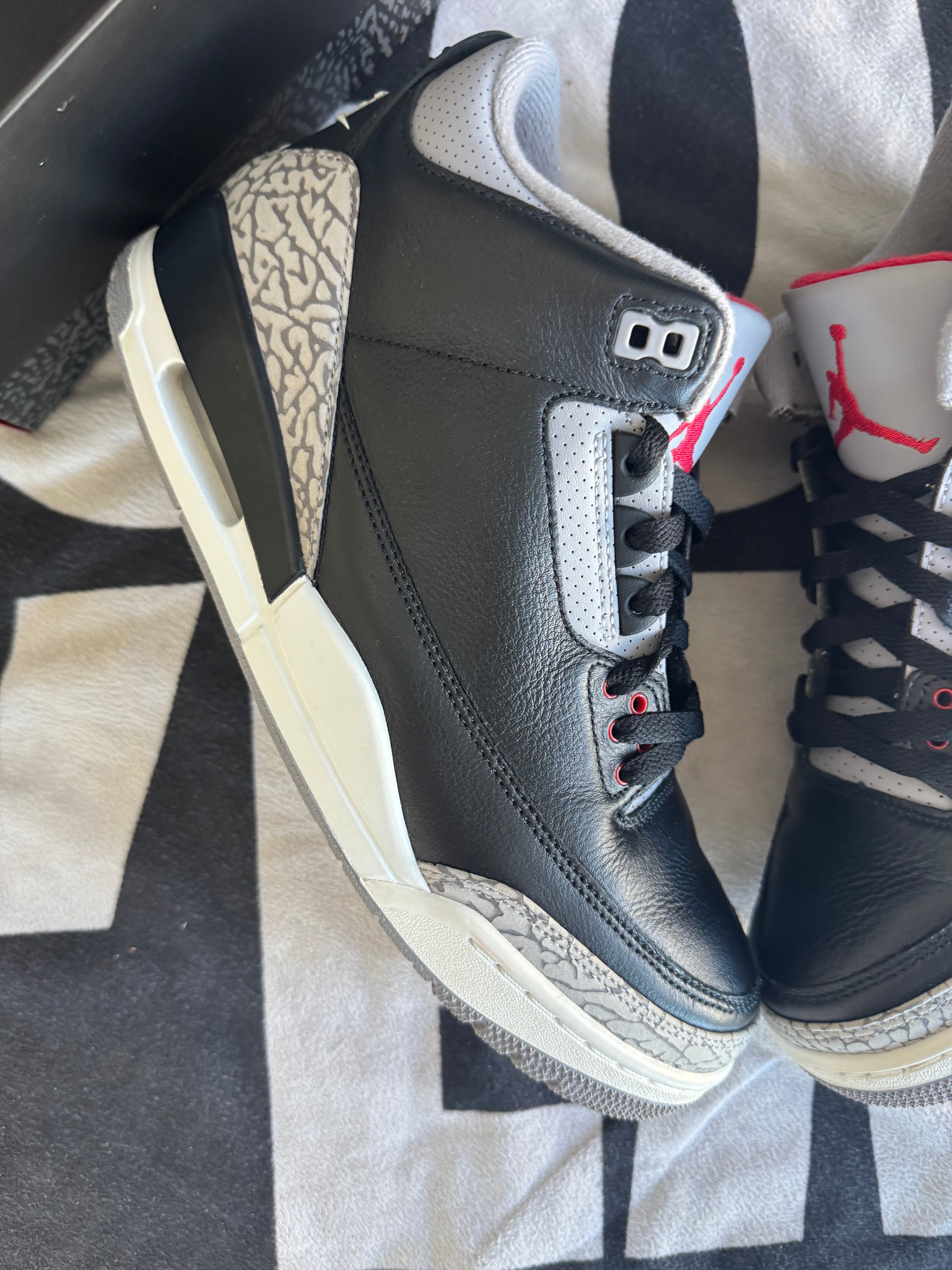 Jordan 3 Black Cement 2024 (Taille 44)