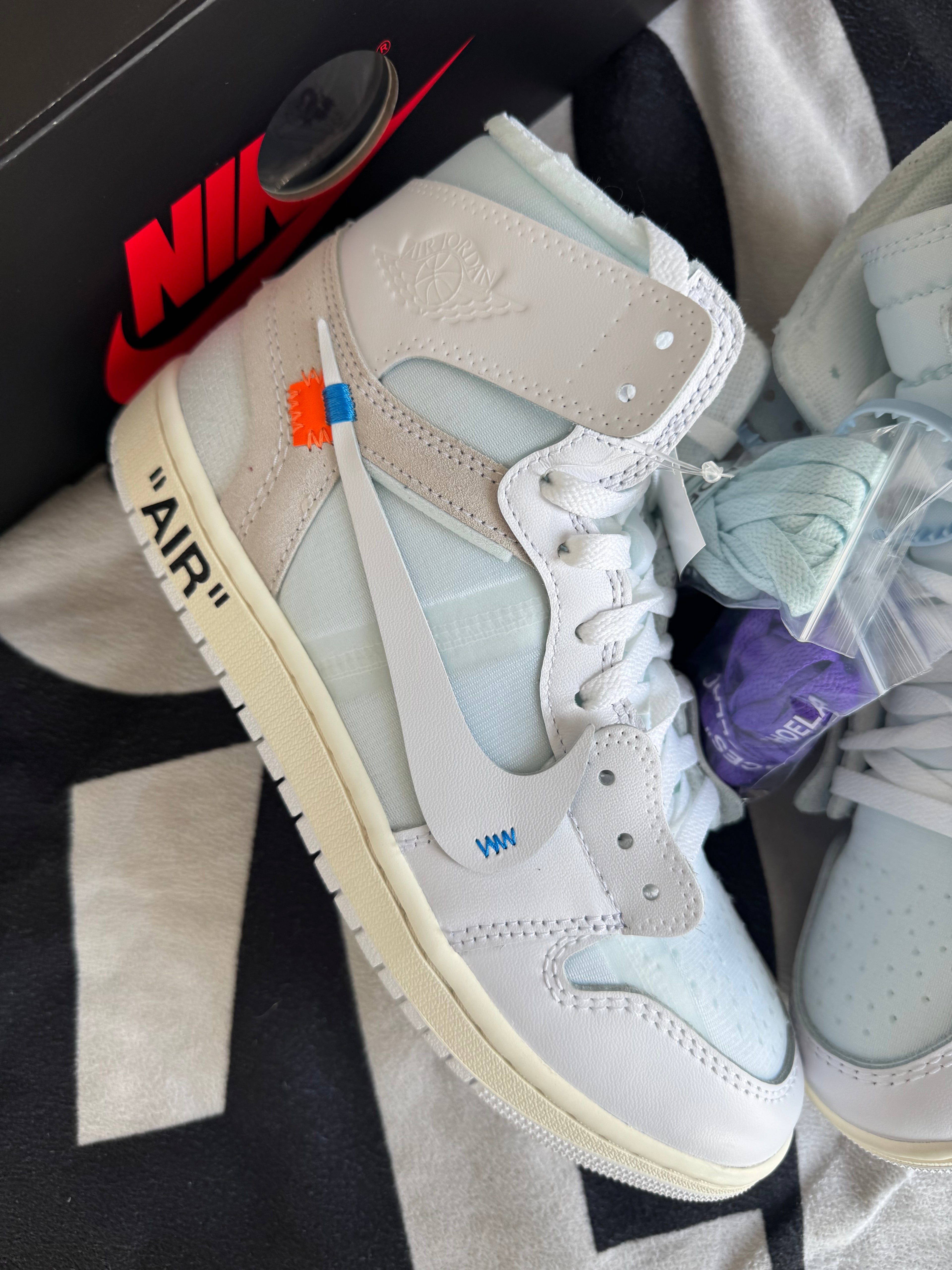 Jordan 1 High Virgil Abloh Archive Alaska (Taille 42.5)