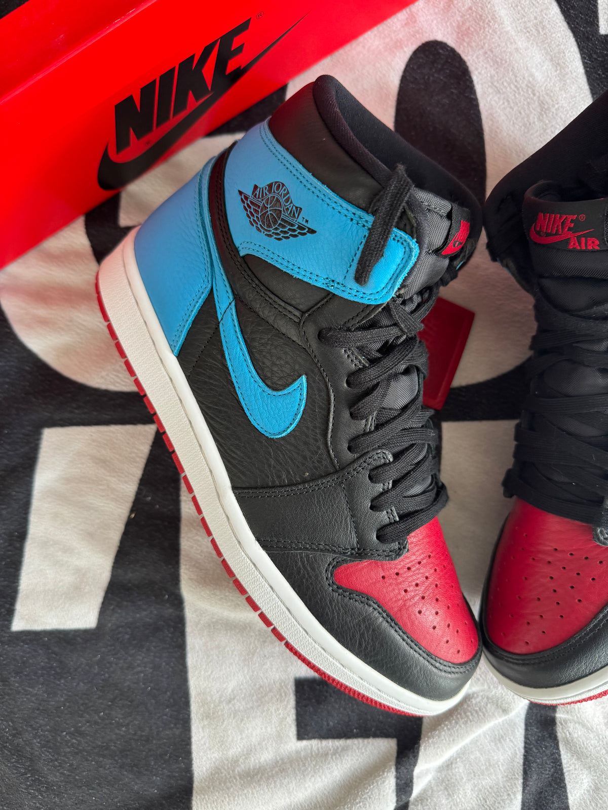Jordan 1 High UNC To Chicago (Taille 42)