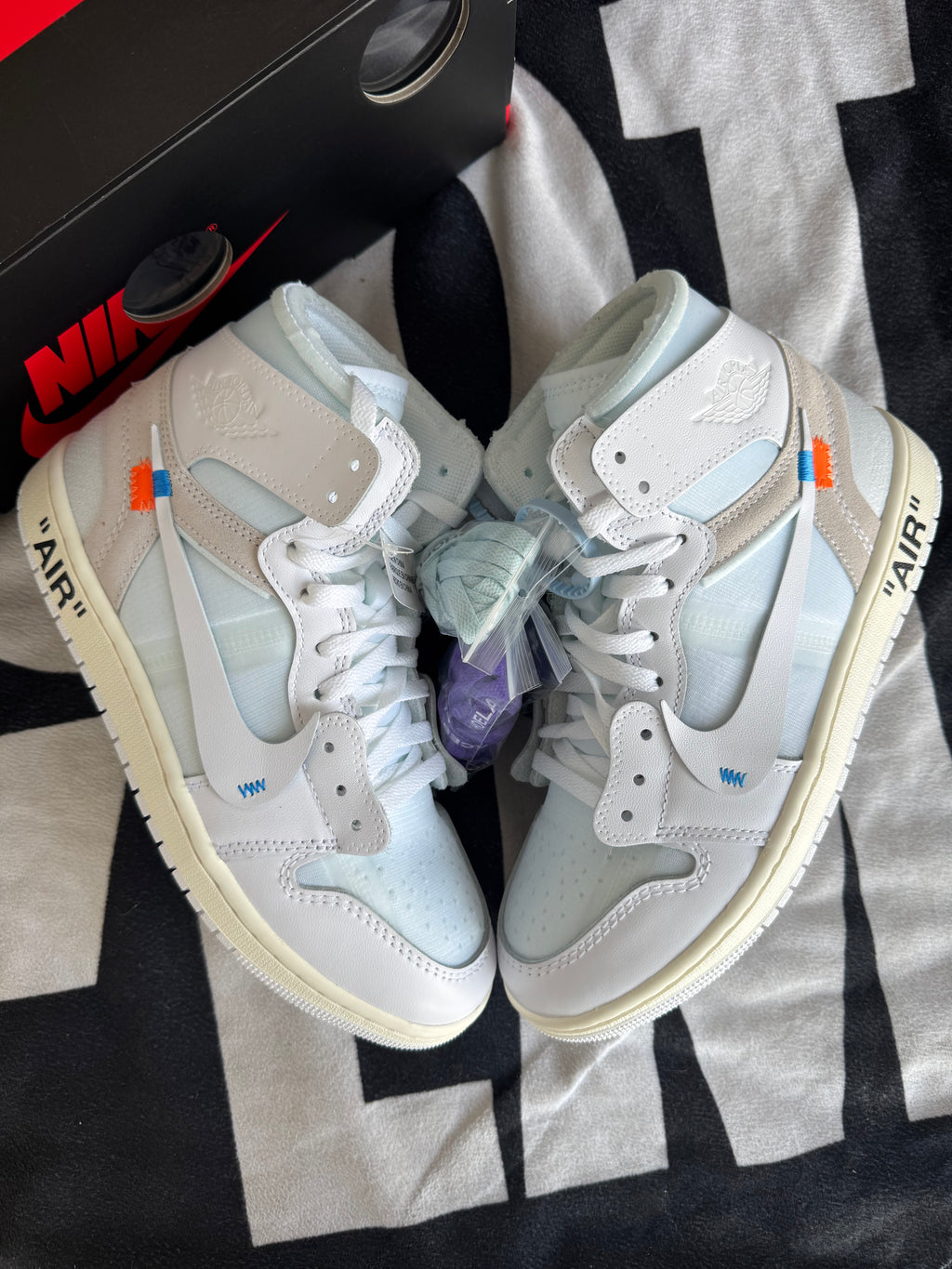 Jordan 1 High Virgil Abloh Archive Alaska (Taille 42.5)