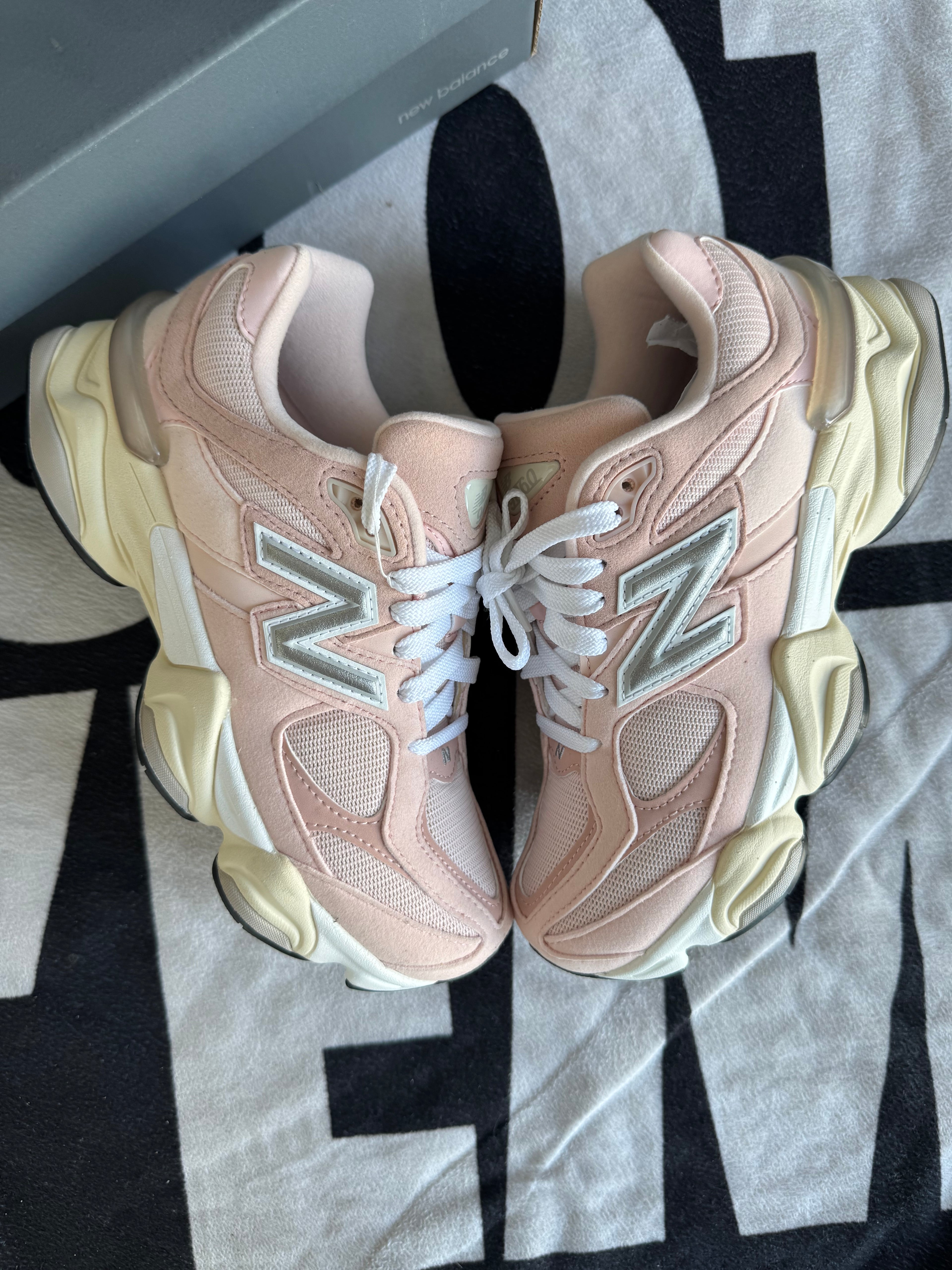 New Balance 9060 Pink Haze GS (Taille 36)