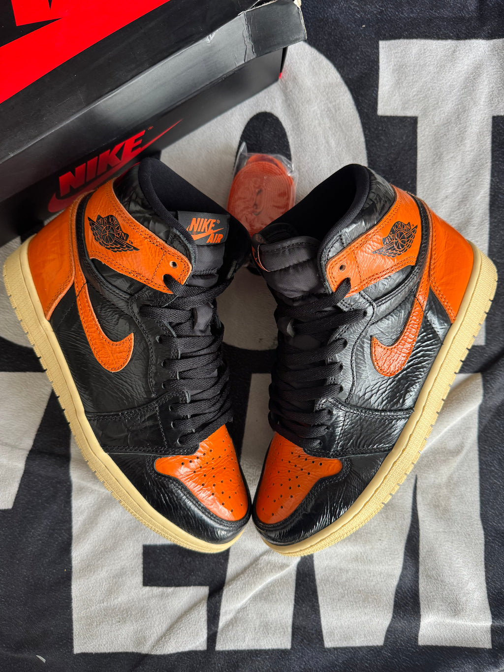 Jordan 1 High Shattered Backboard 3.0 (Taille 41)