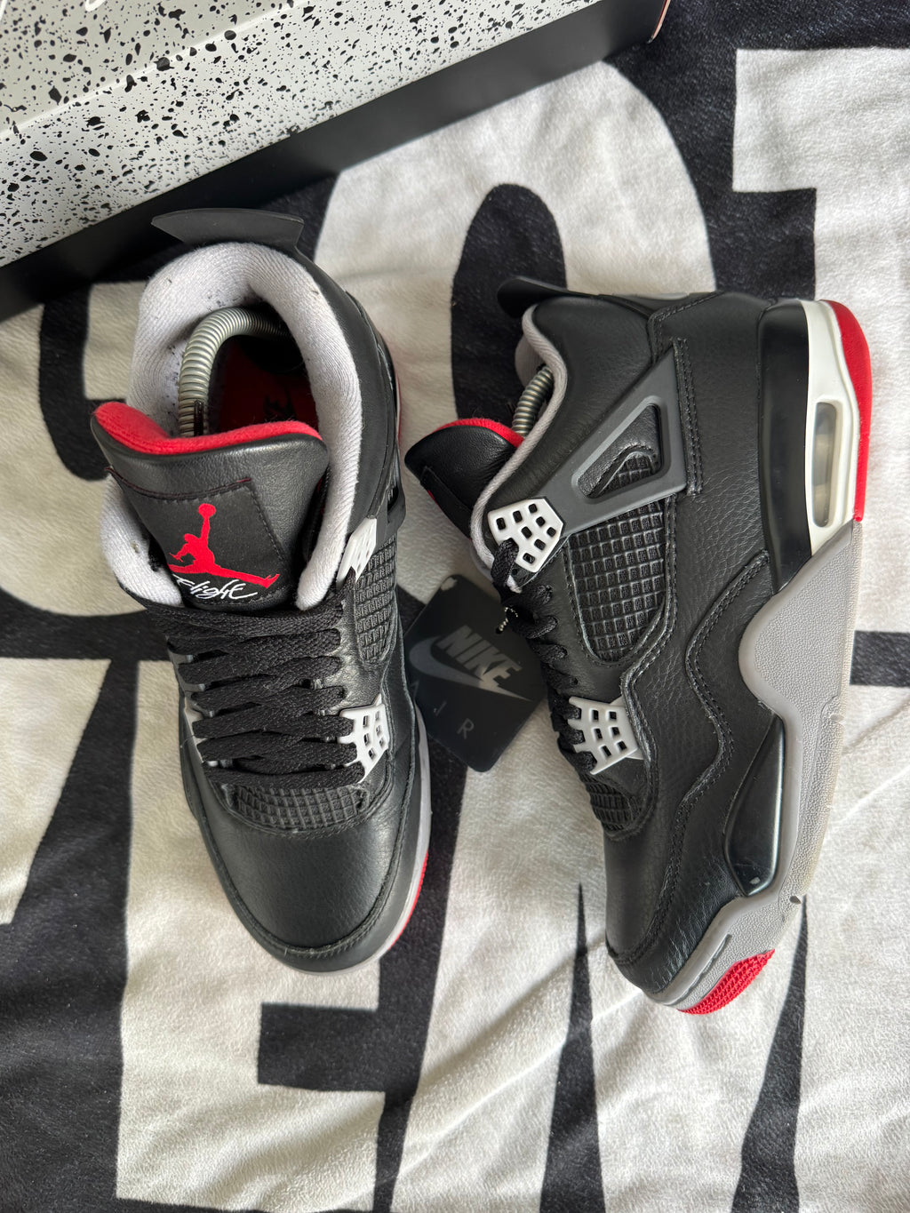 Jordan 4 Bred Reimagined (Taille 41)