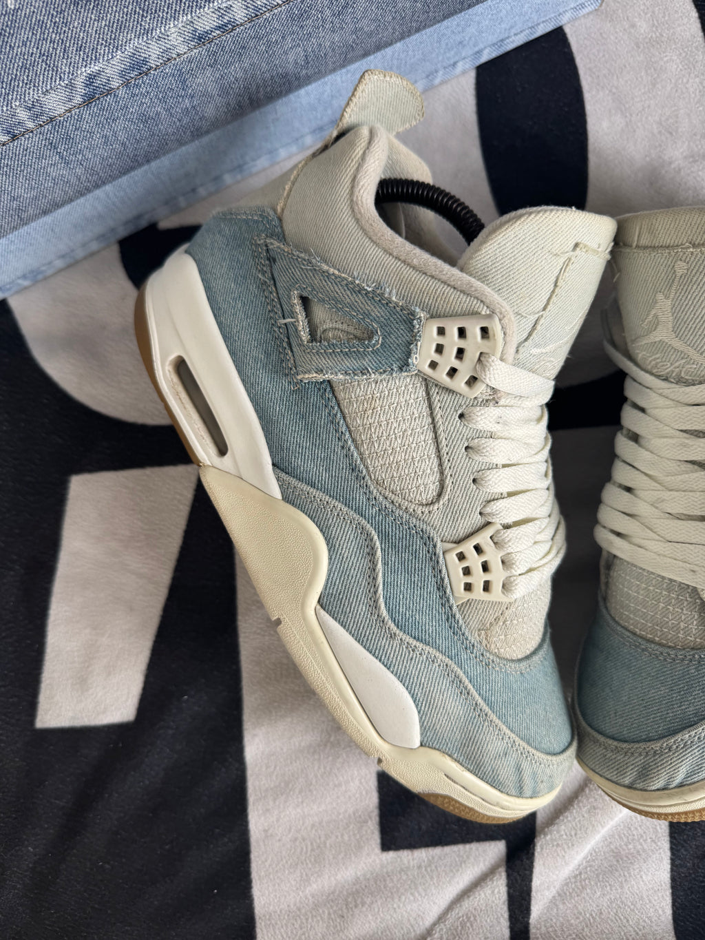 Jordan 4 Denim Worn Blue (Taille 40)