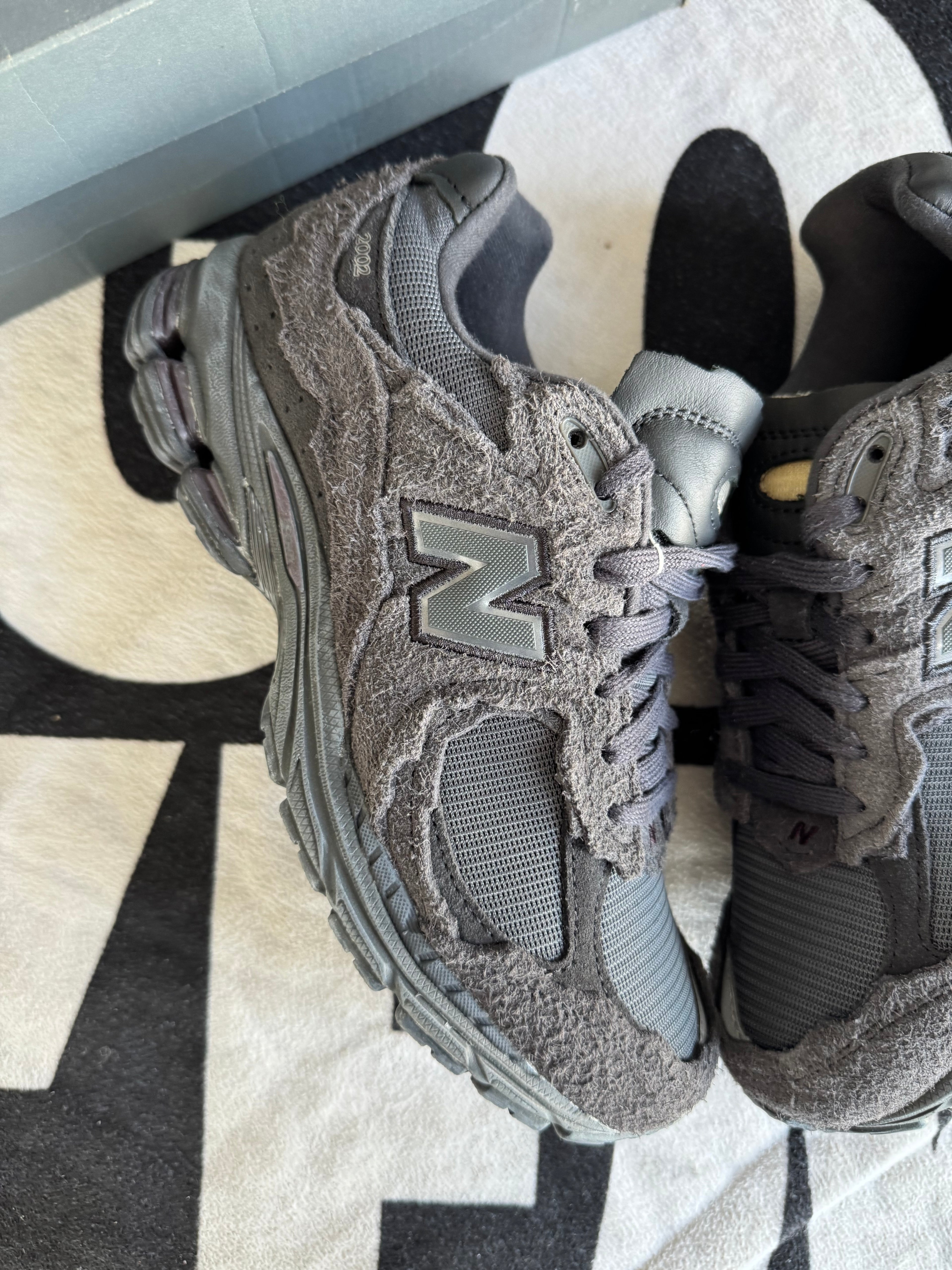 New Balance 2002R Protection Pack Phantom (Taille 40)