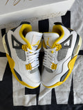 Air Jordan 4 Retro Vivid Sulfur (Taille 40)