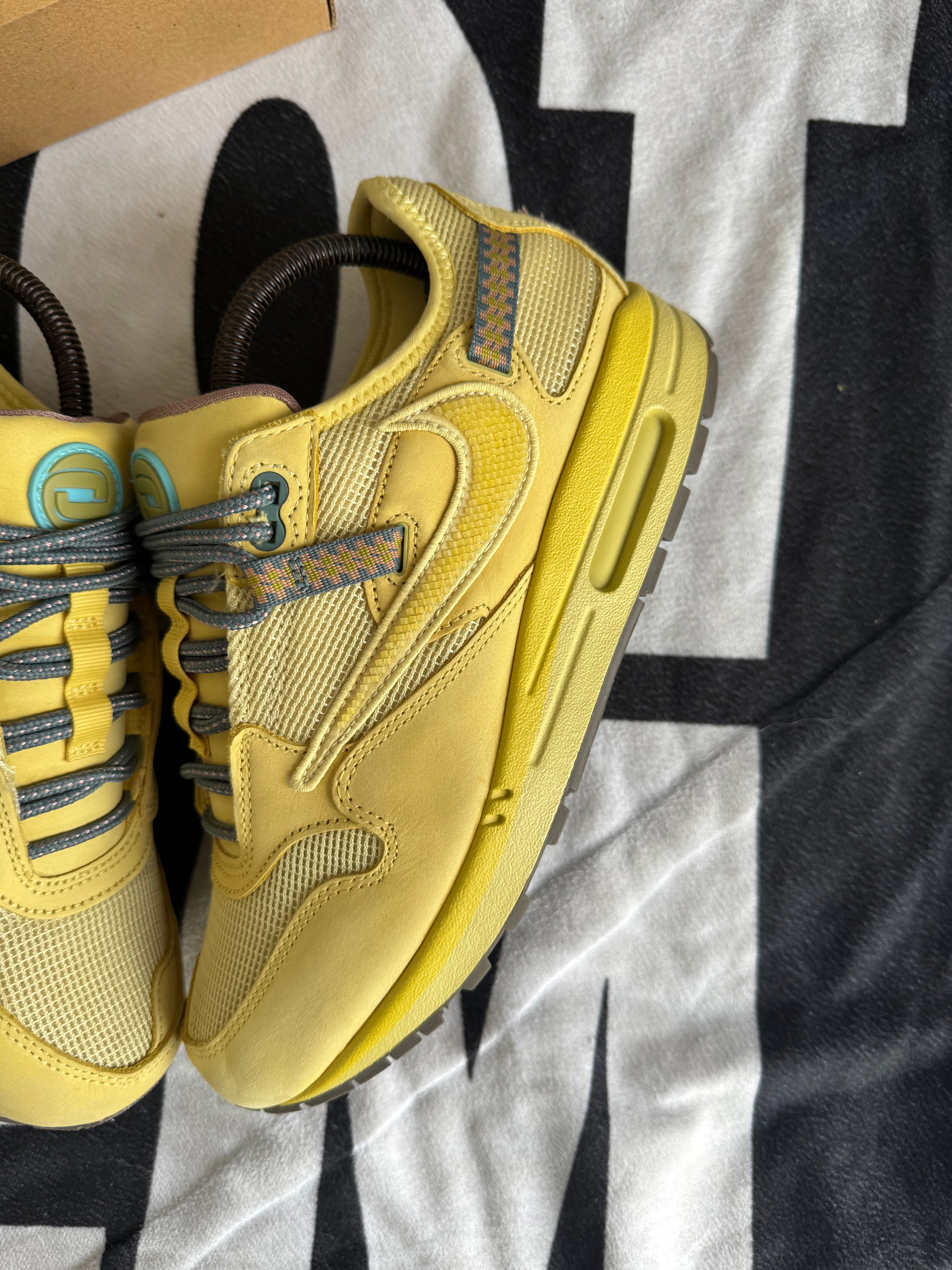 Nike Air Max 1 Travis Scott Cactus Jack Saturn Gold (Taille 41)