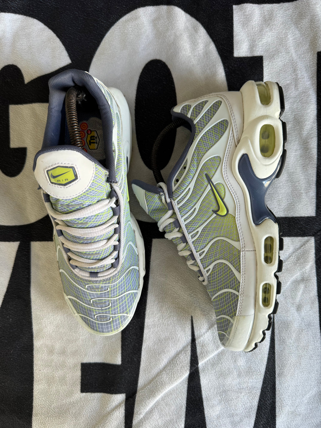 Nike Air Max Plus Pebble Grey Lime (Taille 42)