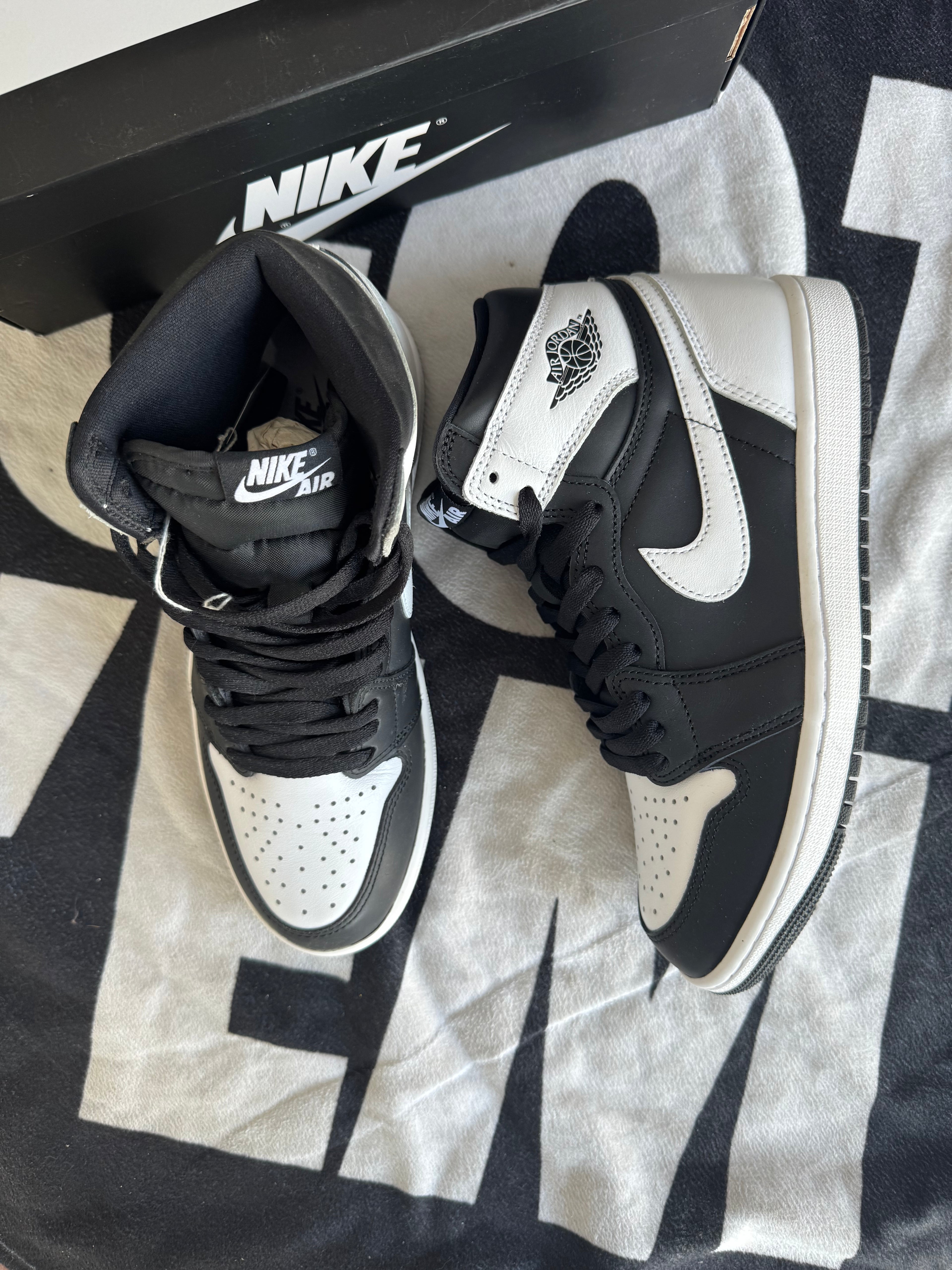 Air Jordan 1 Retro High OG Black White (Taille 41)