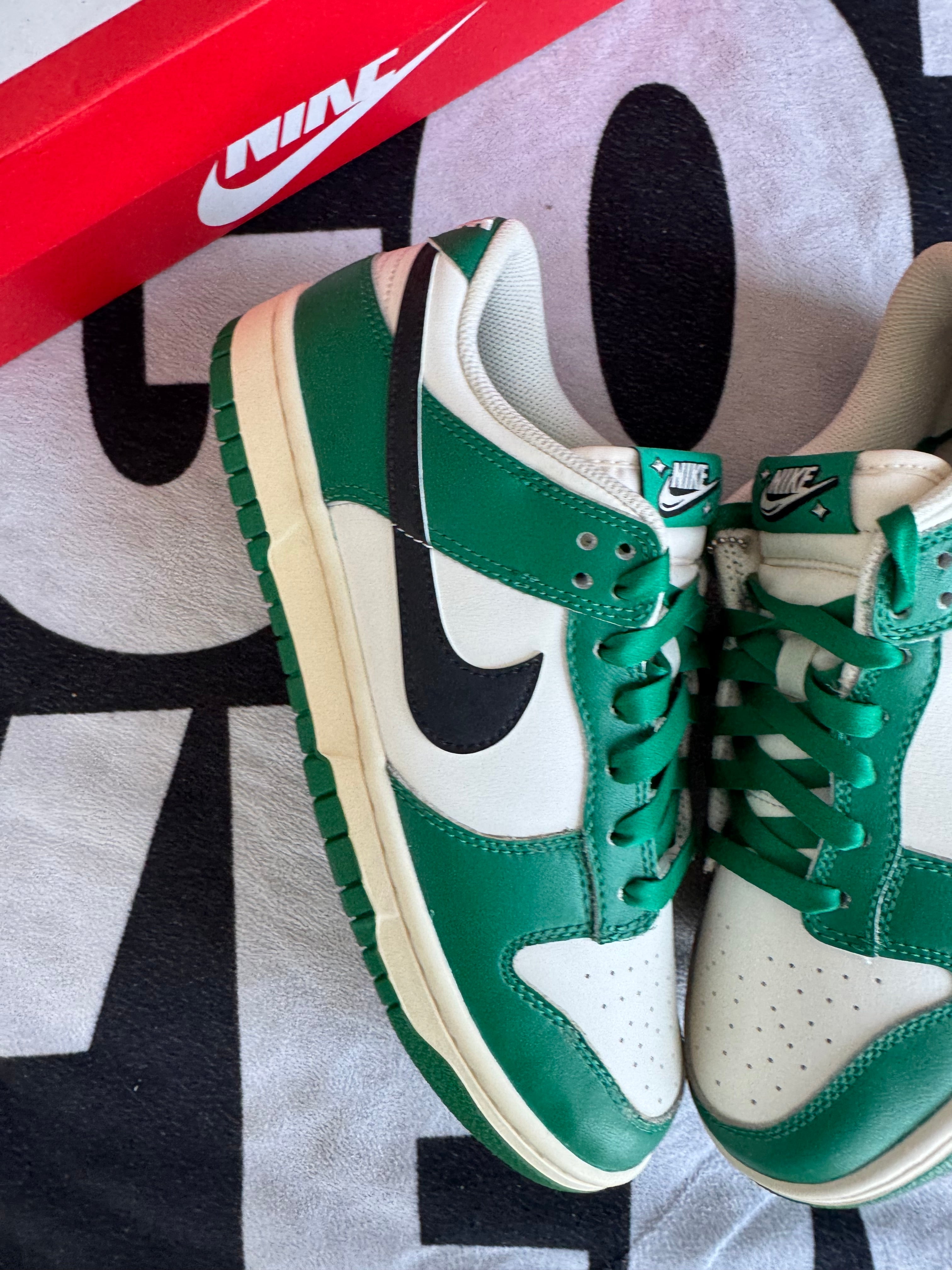 Nike Dunk Low SE Lottery Green Pale Ivory (Taille 41)