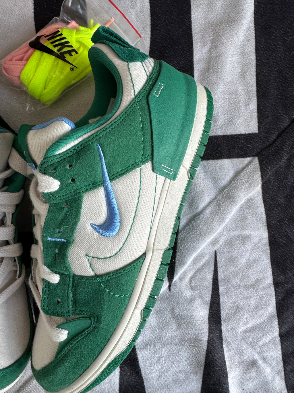 Nike Dunk Low Disrupt 2 Phantom University Blue WMNS (Taille 41)