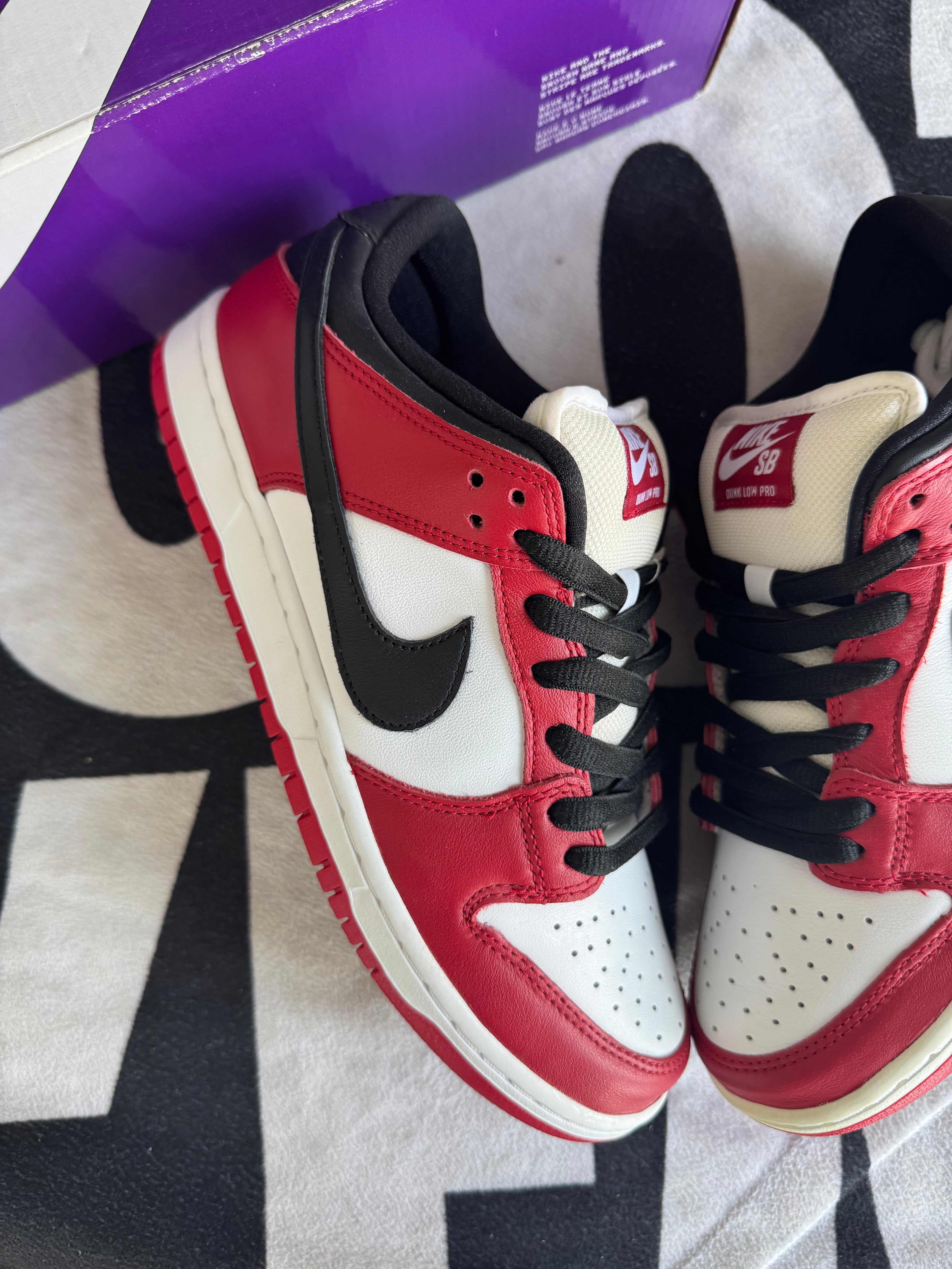 Nike SB Dunk Low Pro J-Pack Chicago (Taille 42)