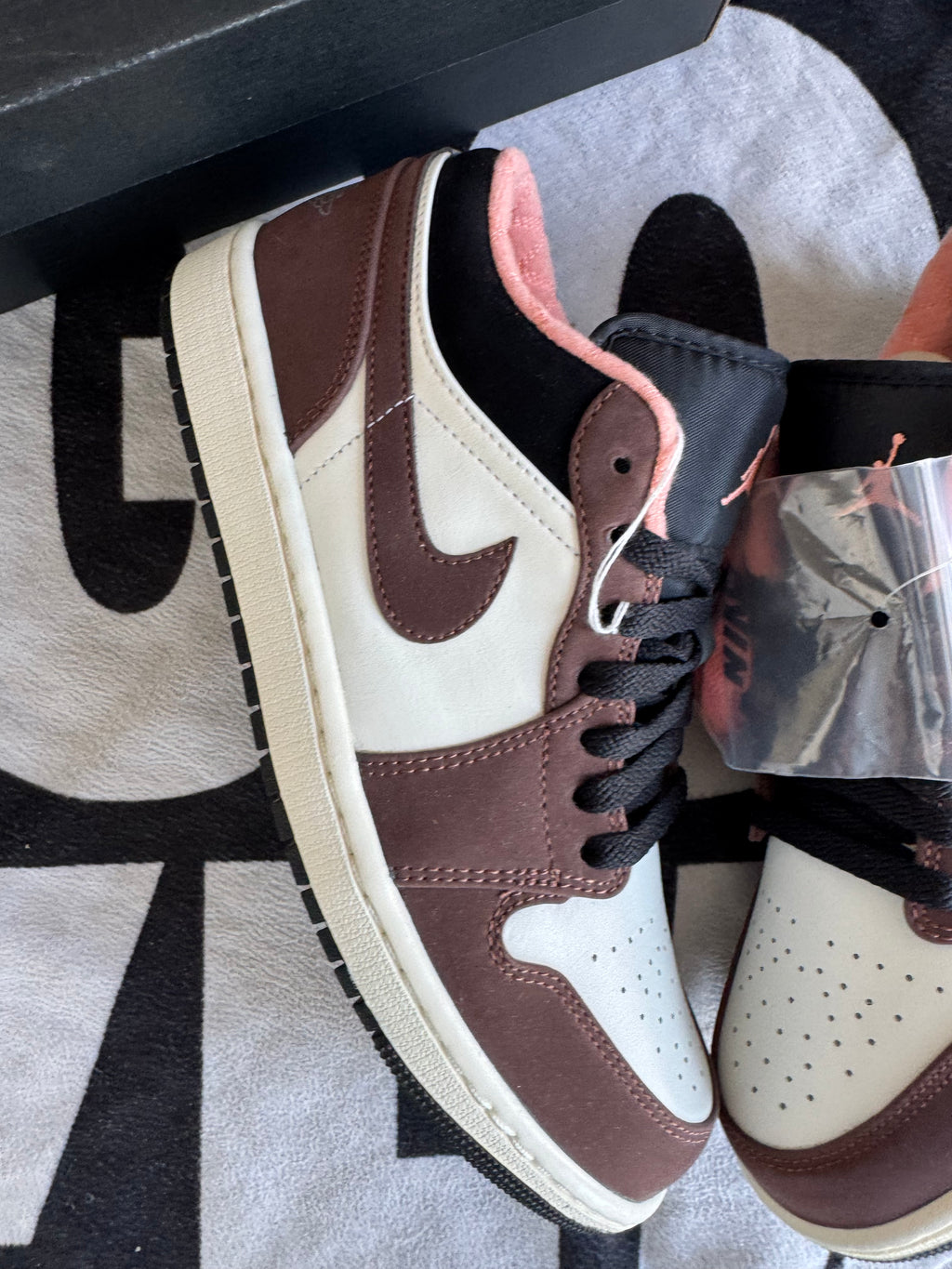 Jordan 1 Low Mocha (Taille 42)