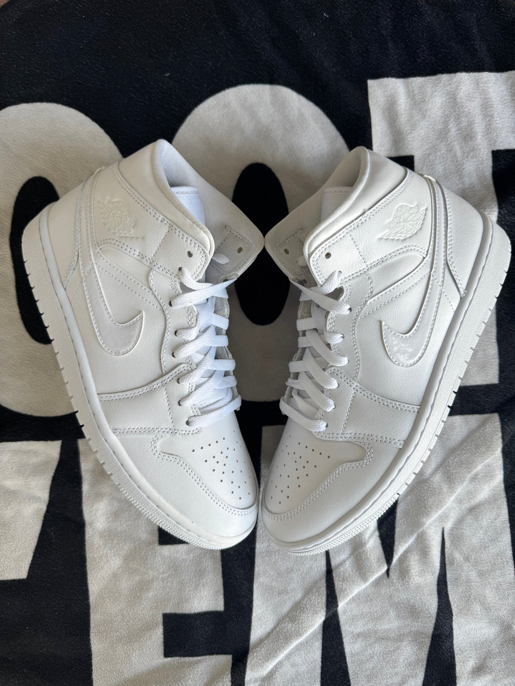 Jordan Mid Triple White 2022 (Taille 42)