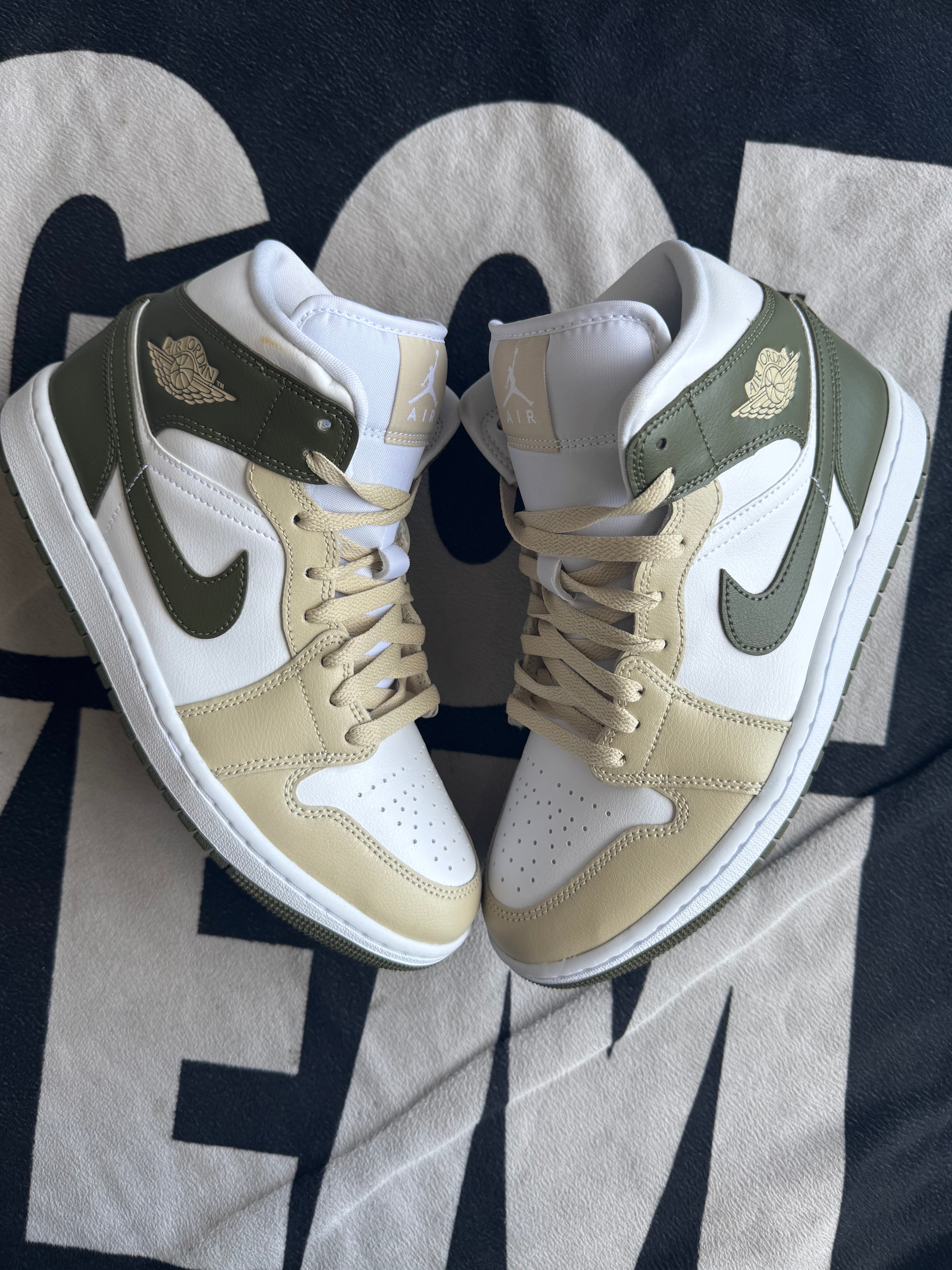 Jordan 1 Mid Military Drab wmns (Taille 41)