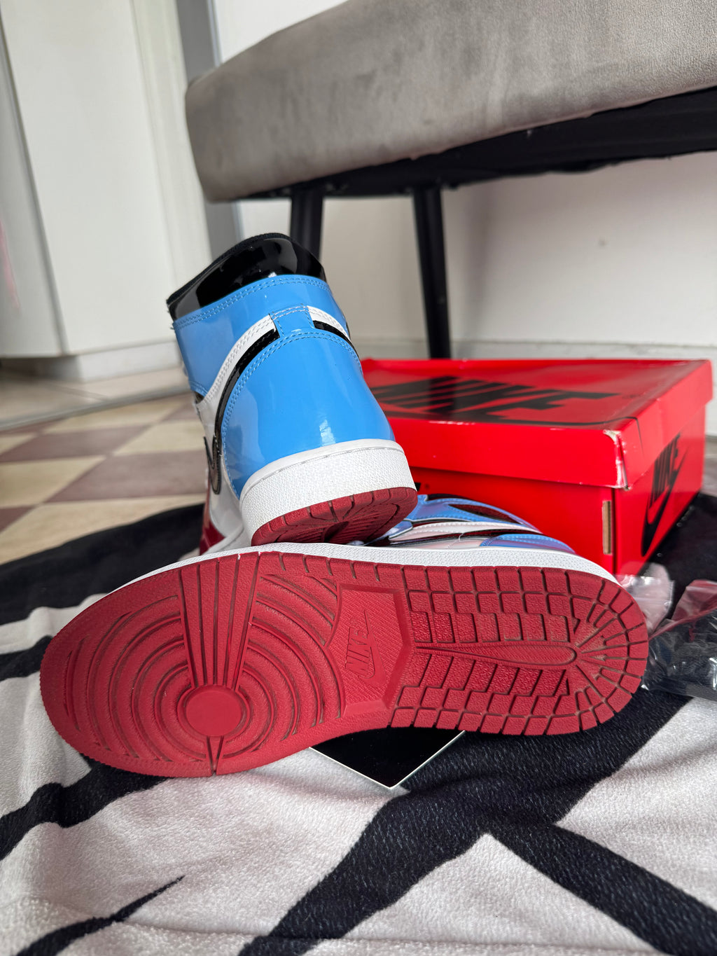 Jordan 1 High Fearless UNC Chicago (Taille 42)