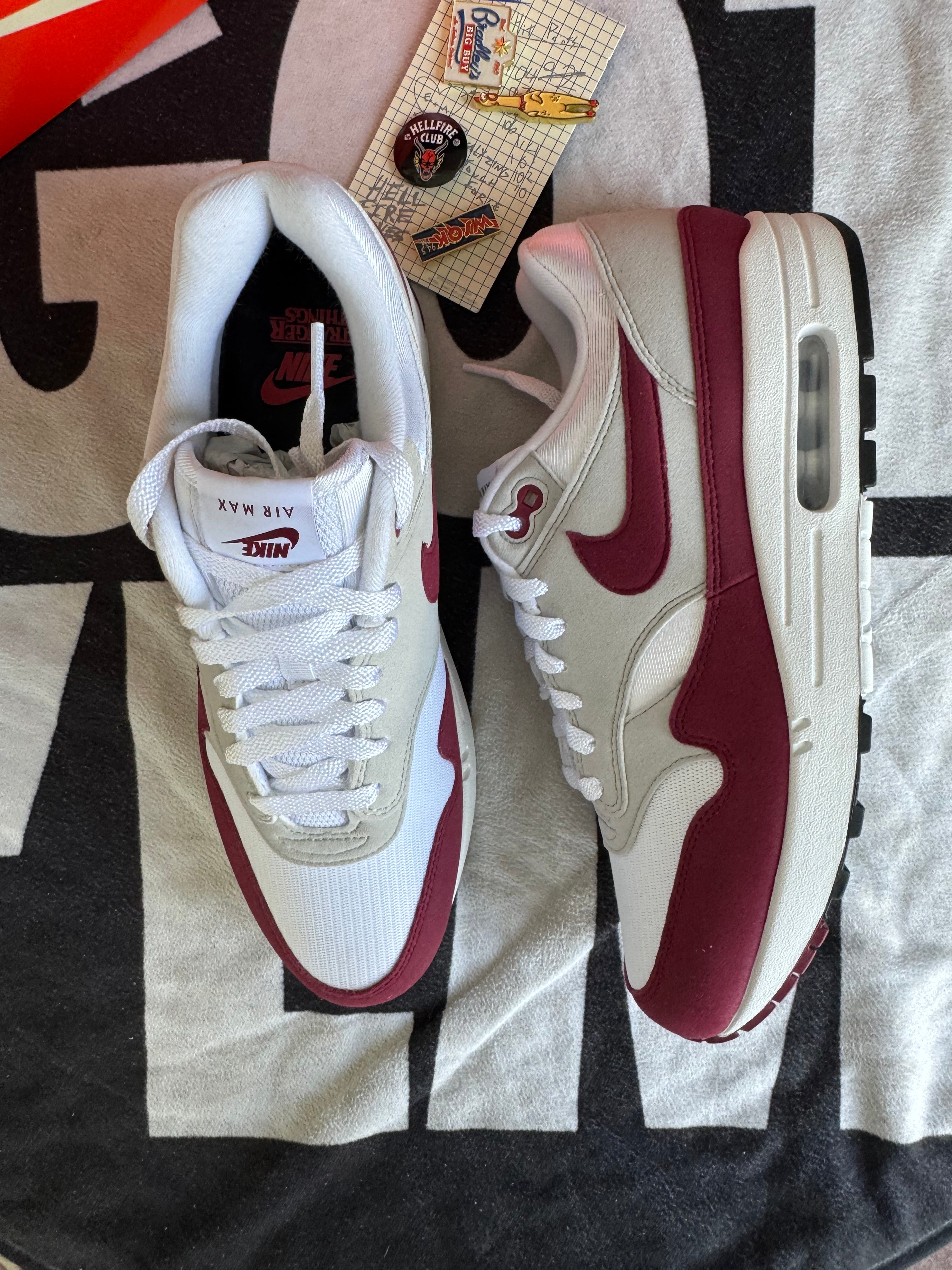 Nike Air Max 1 '87 Stranger Things Steve Harrington (Taille 45)