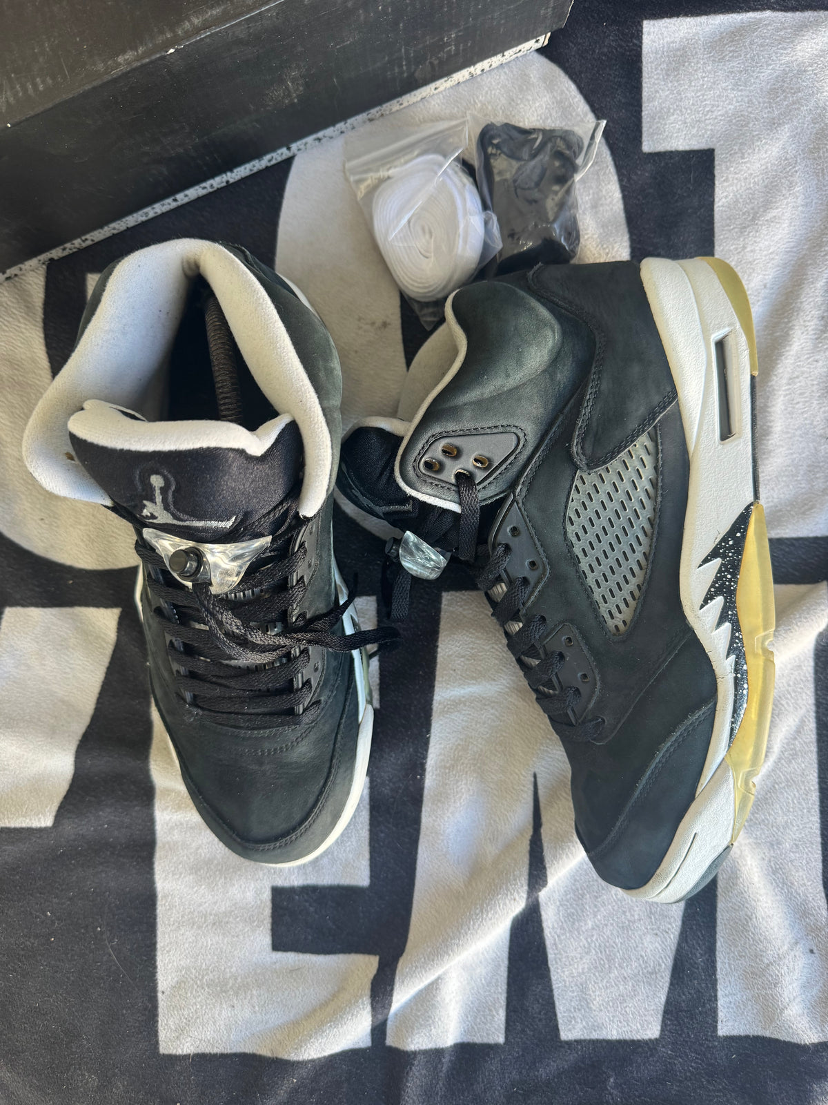 Jordan 5 Moonlight 2021 (Taille 42)