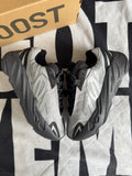 adidas Yeezy Boost 700 MNVN Metallic (Taille 37 1/3)