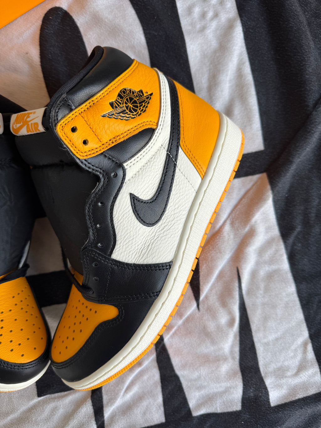 Jordan 1 High Taxi (Taille 42)