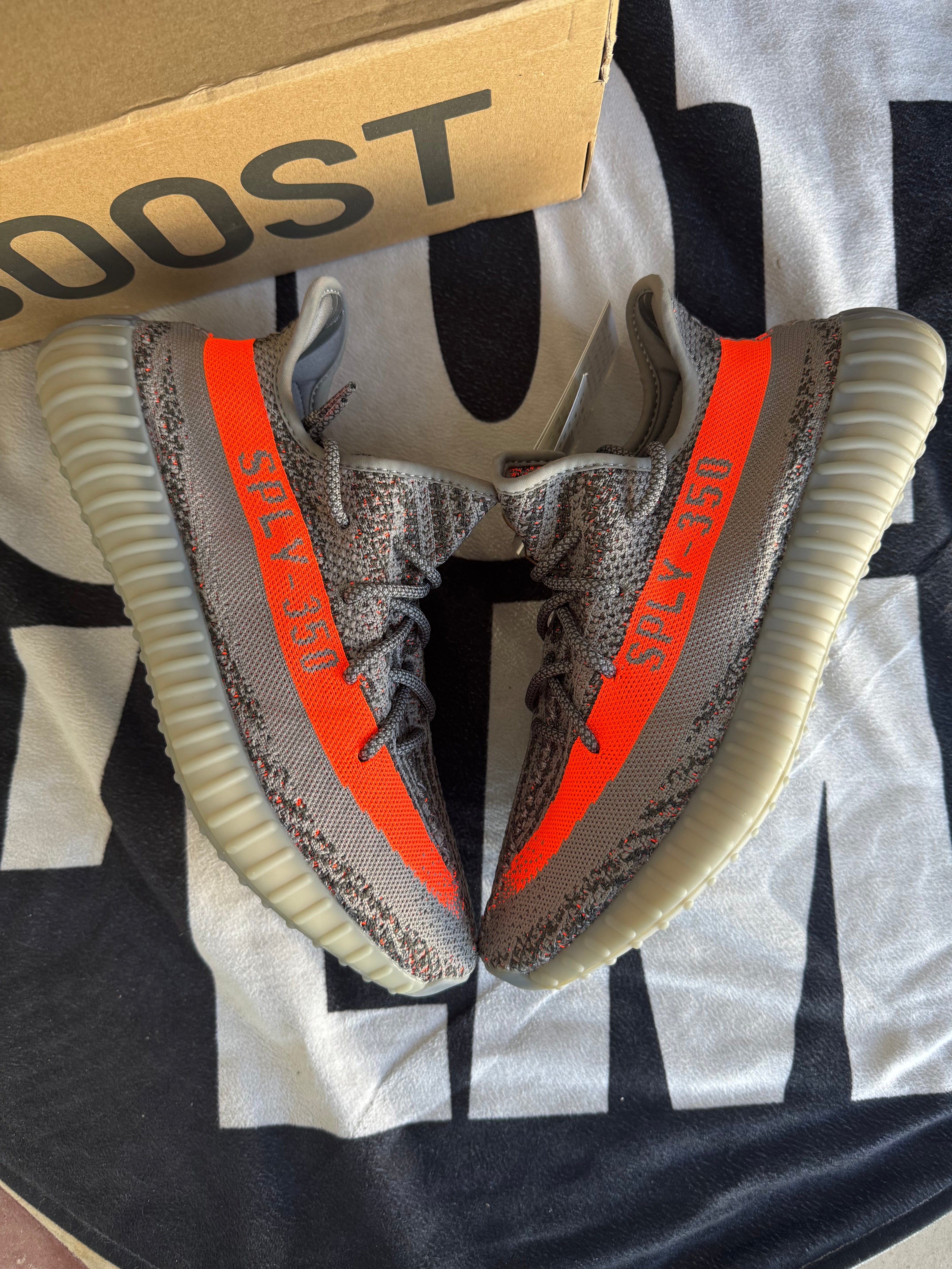 adidas Yeezy Boost 350 V2 Beluga Reflective (Taille 44 2/3)