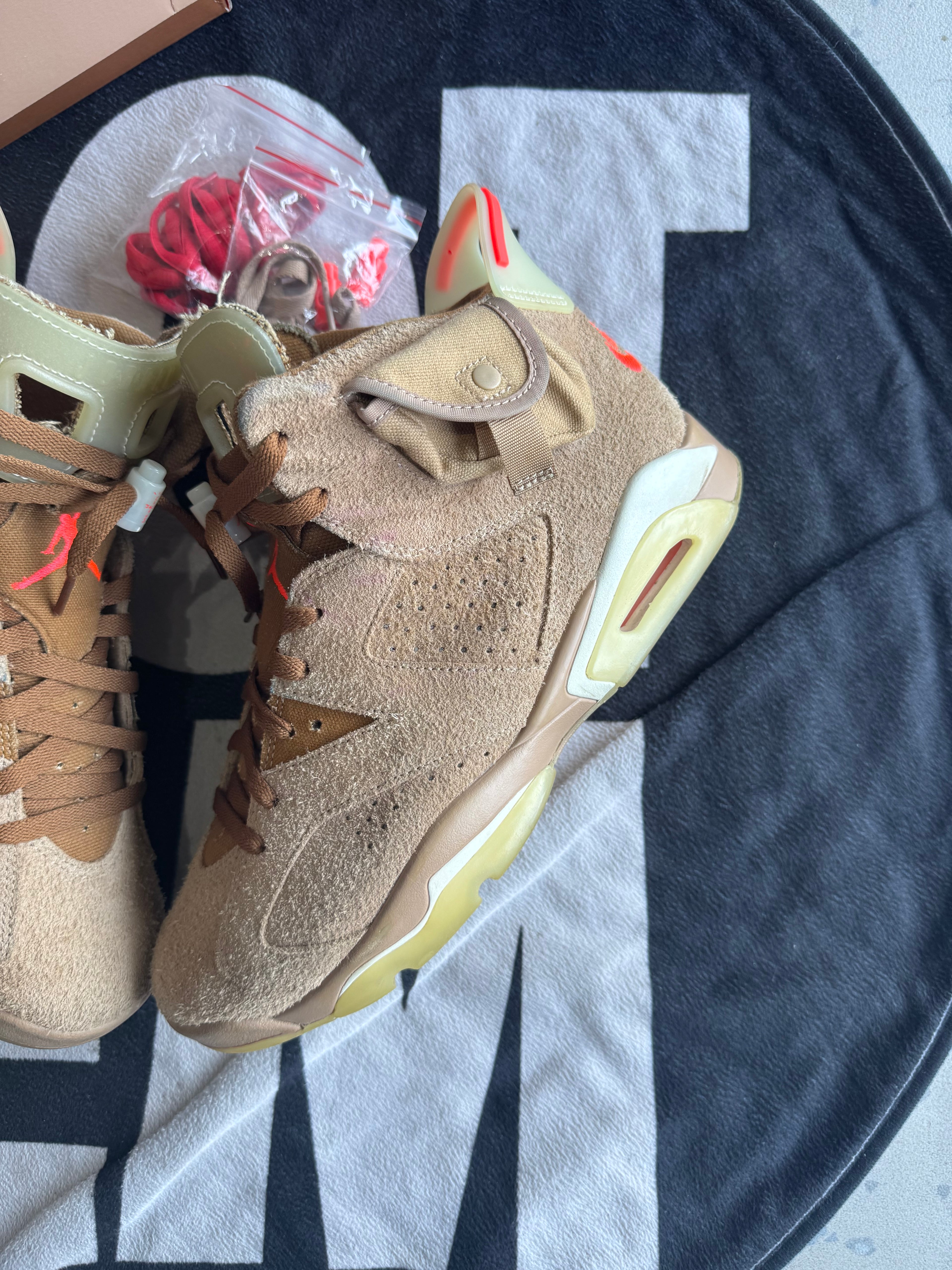 Jordan 6 Travis Scott British Khaki (Taille 45)