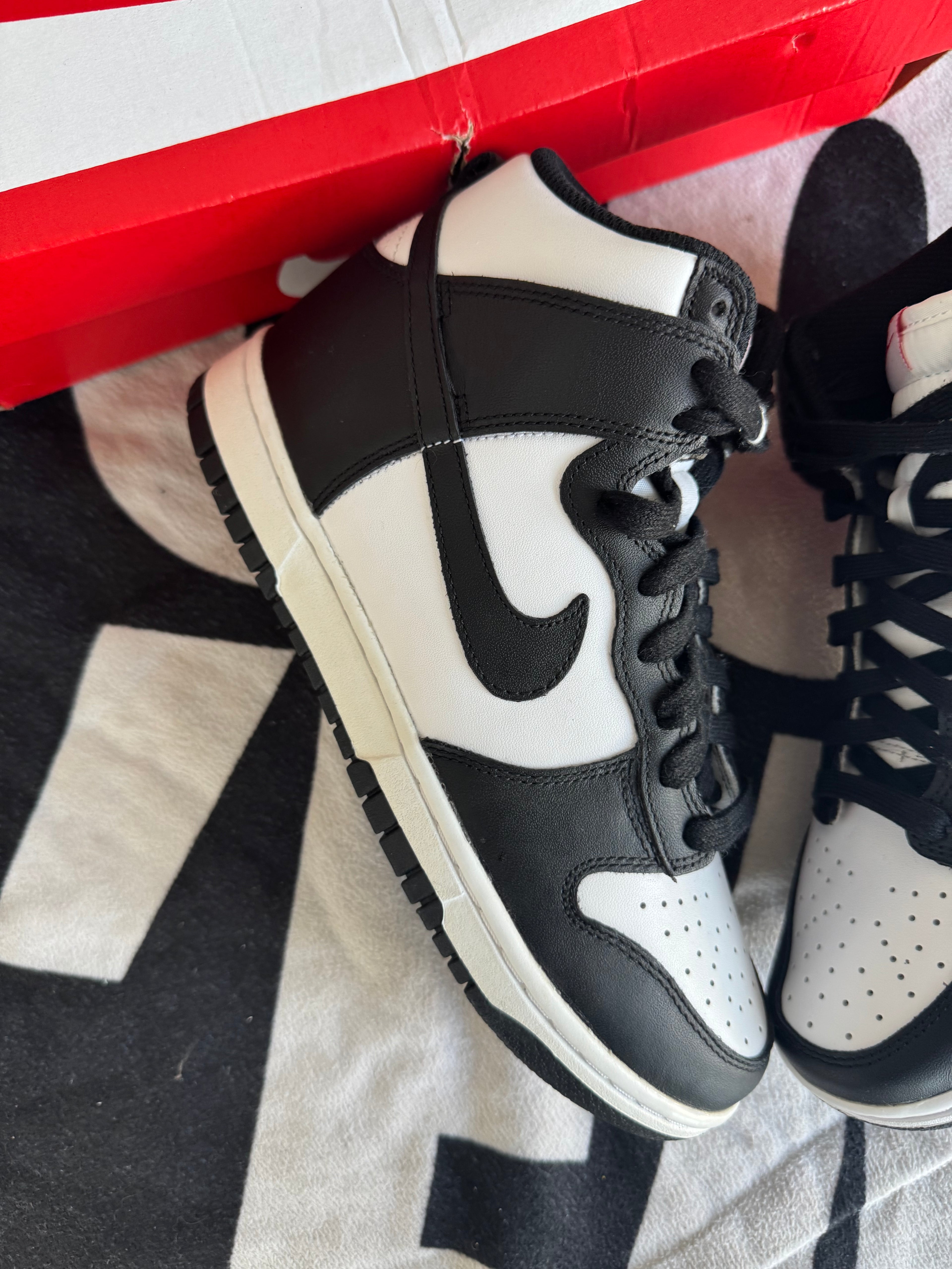 Nike Dunk High Panda Black White (Taille 38.5)