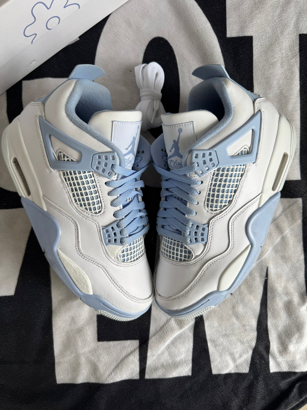 Jordan 4 Forget Me Not (Taille 41)