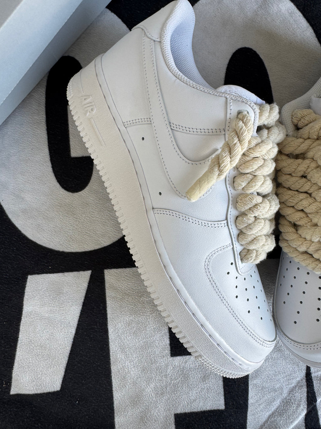 Air Force One White Big Laces Beige (Taille 44)