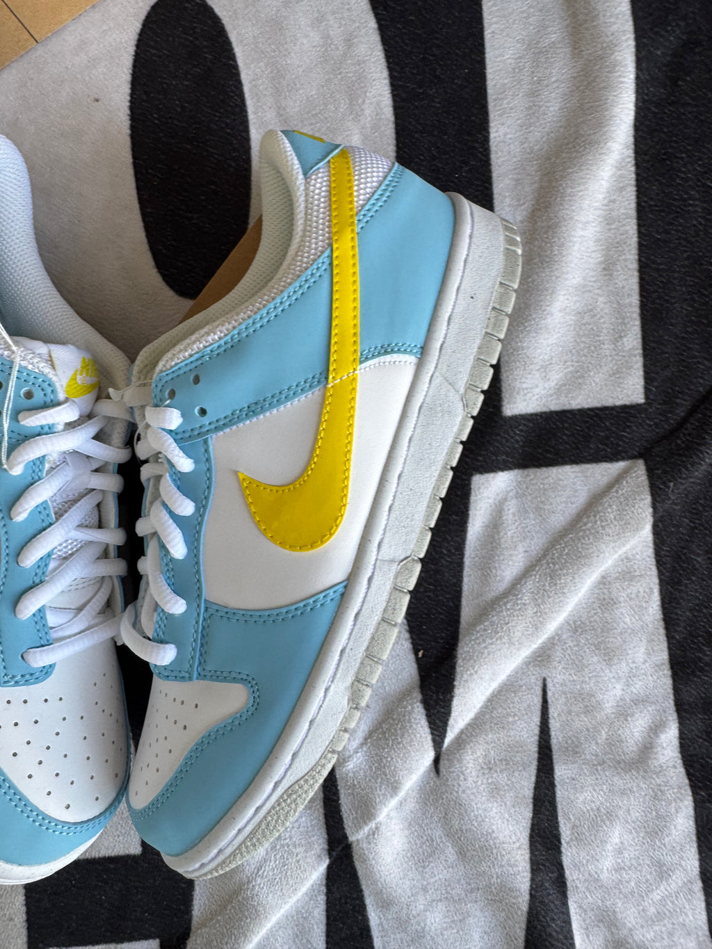 Nike Dunk Low Next Nature Homer Simpson GS (Taille 38.5)