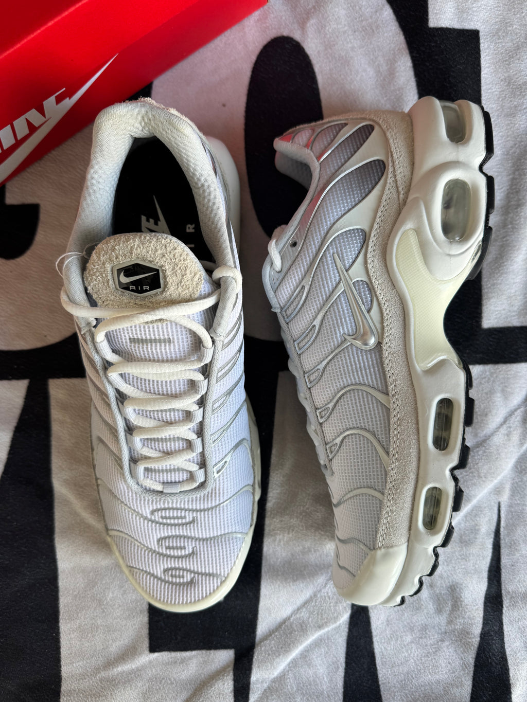 Nike Air Max Plus Sail Pure Platinum Silver (Taille 42.5)