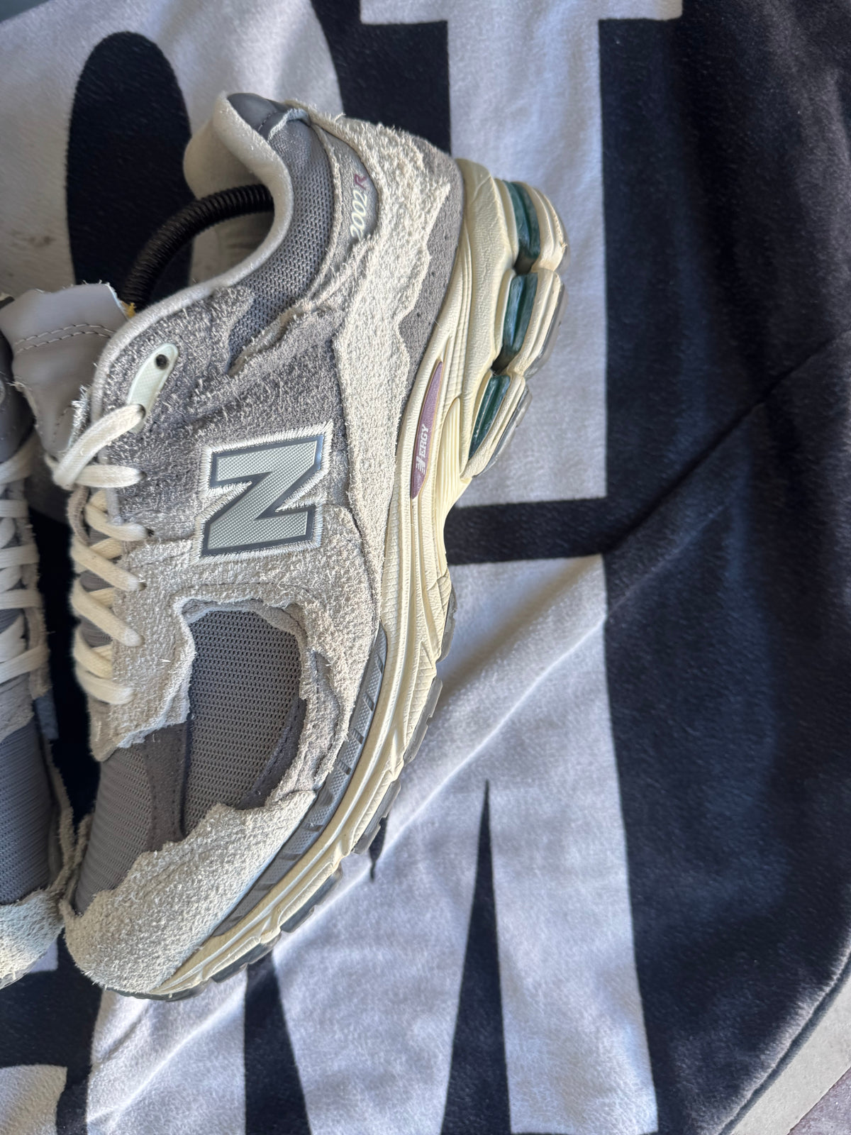 New Balance 2002R Protection Pack Rain Cloud (Taille 45)