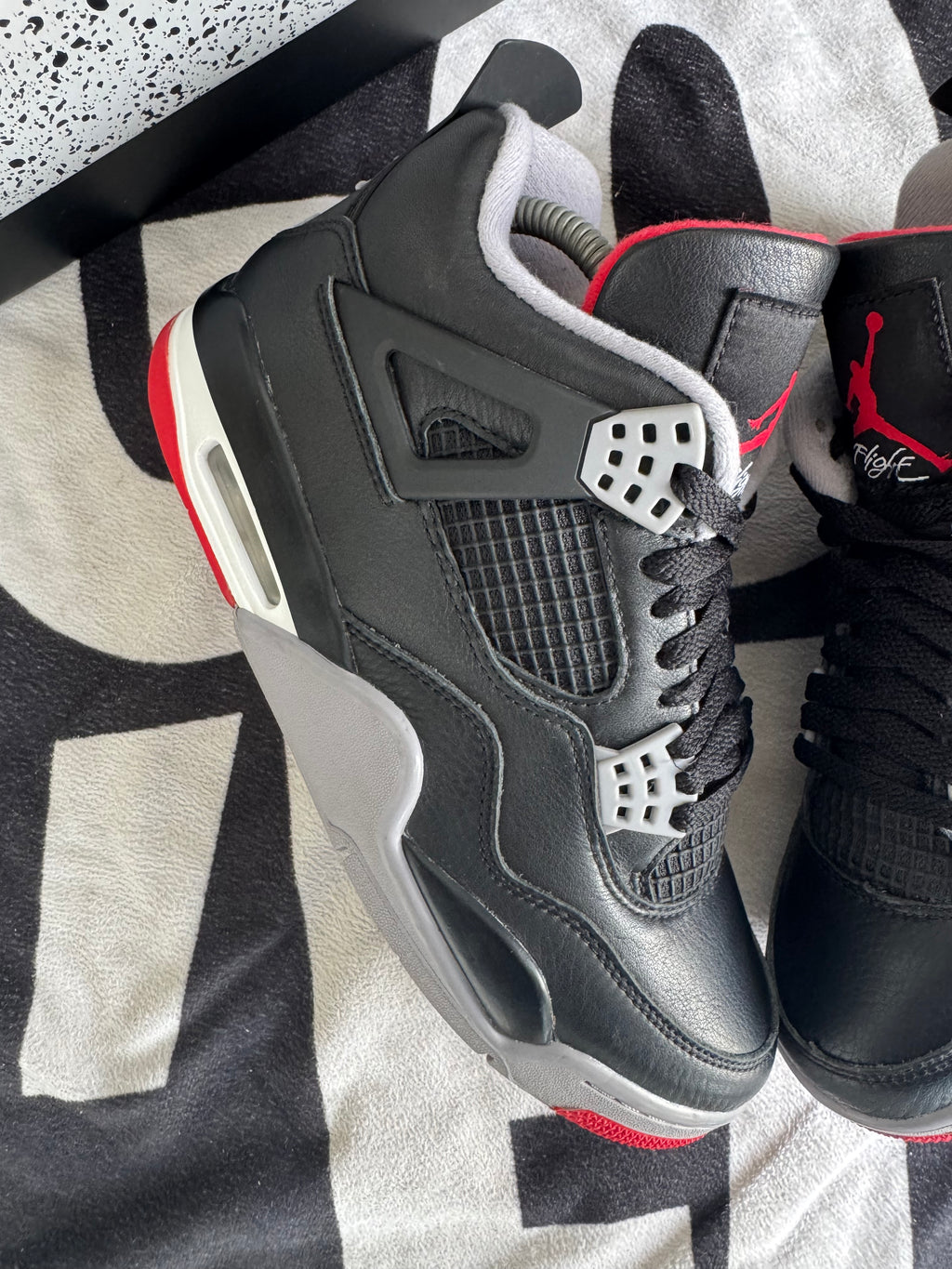 Jordan 4 Bred Reimagined (Taille 41)